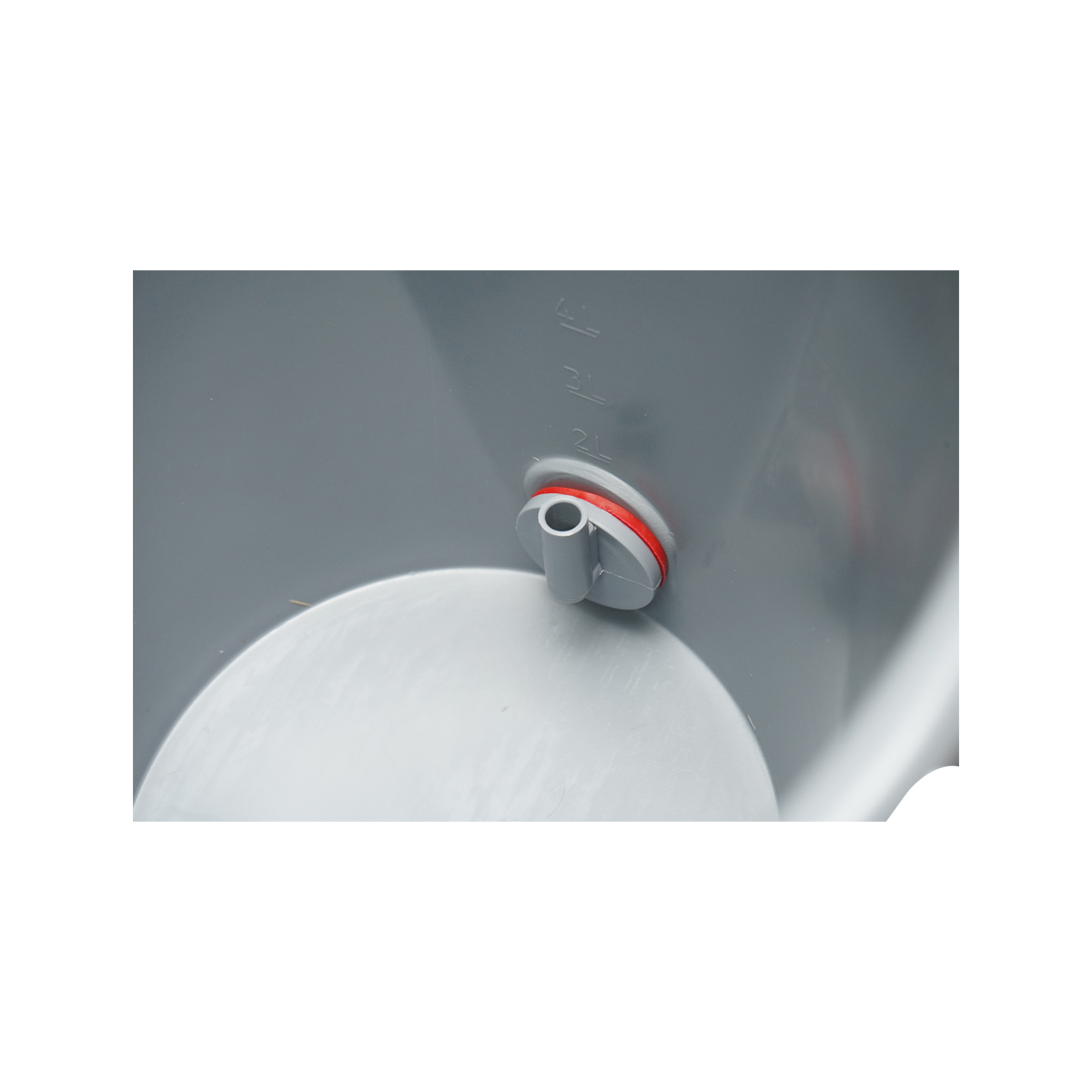 Adapatoare - Galeata 8L cu 1 suzeta pentru alaptat vitei  - imagine 5