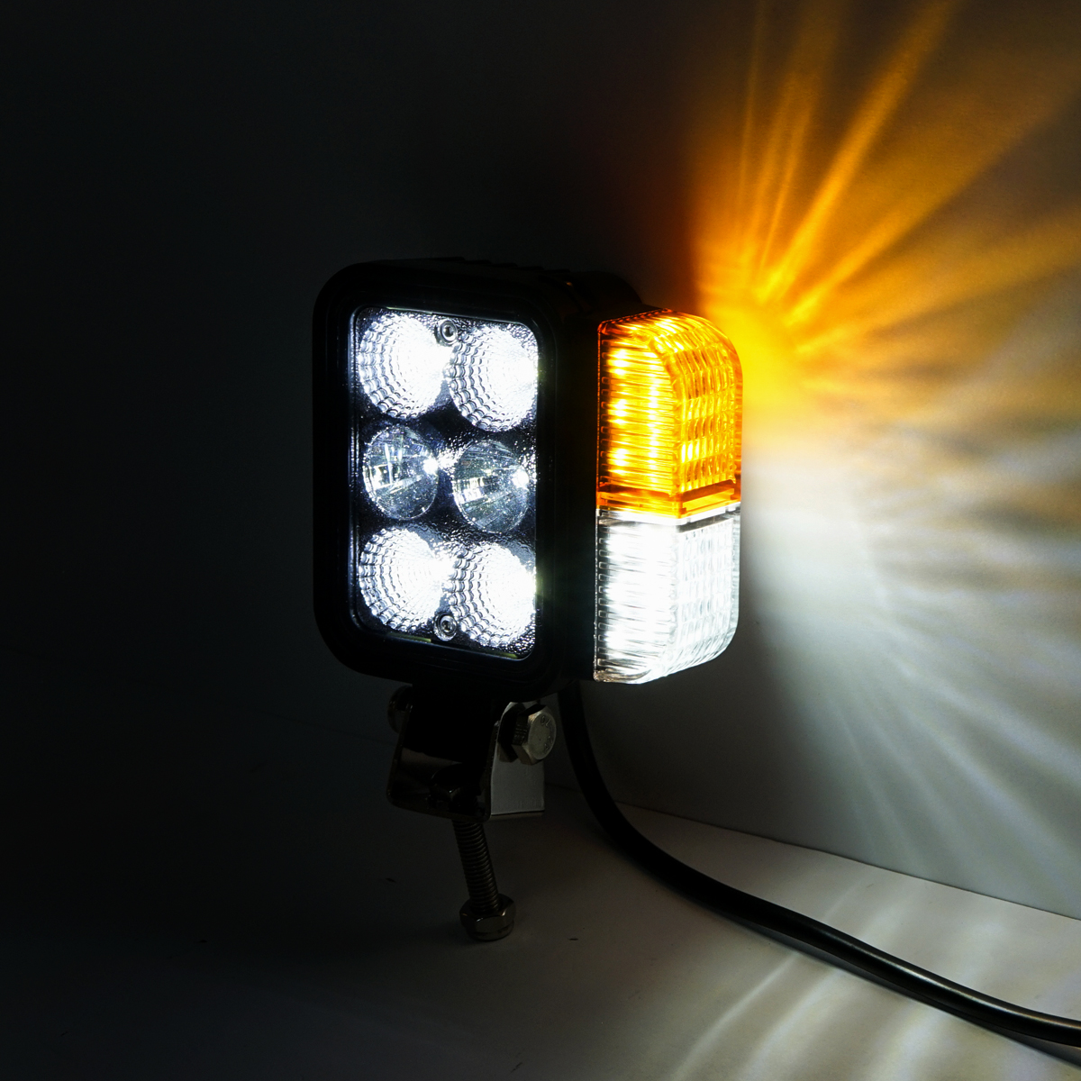 Set faruri universale tractor stanga si dreapta cu LED 10-80V, temperatura culoare 6000K, pozitii 3W LED si semnalizare 3W LED Breckner Germany - imagine 2