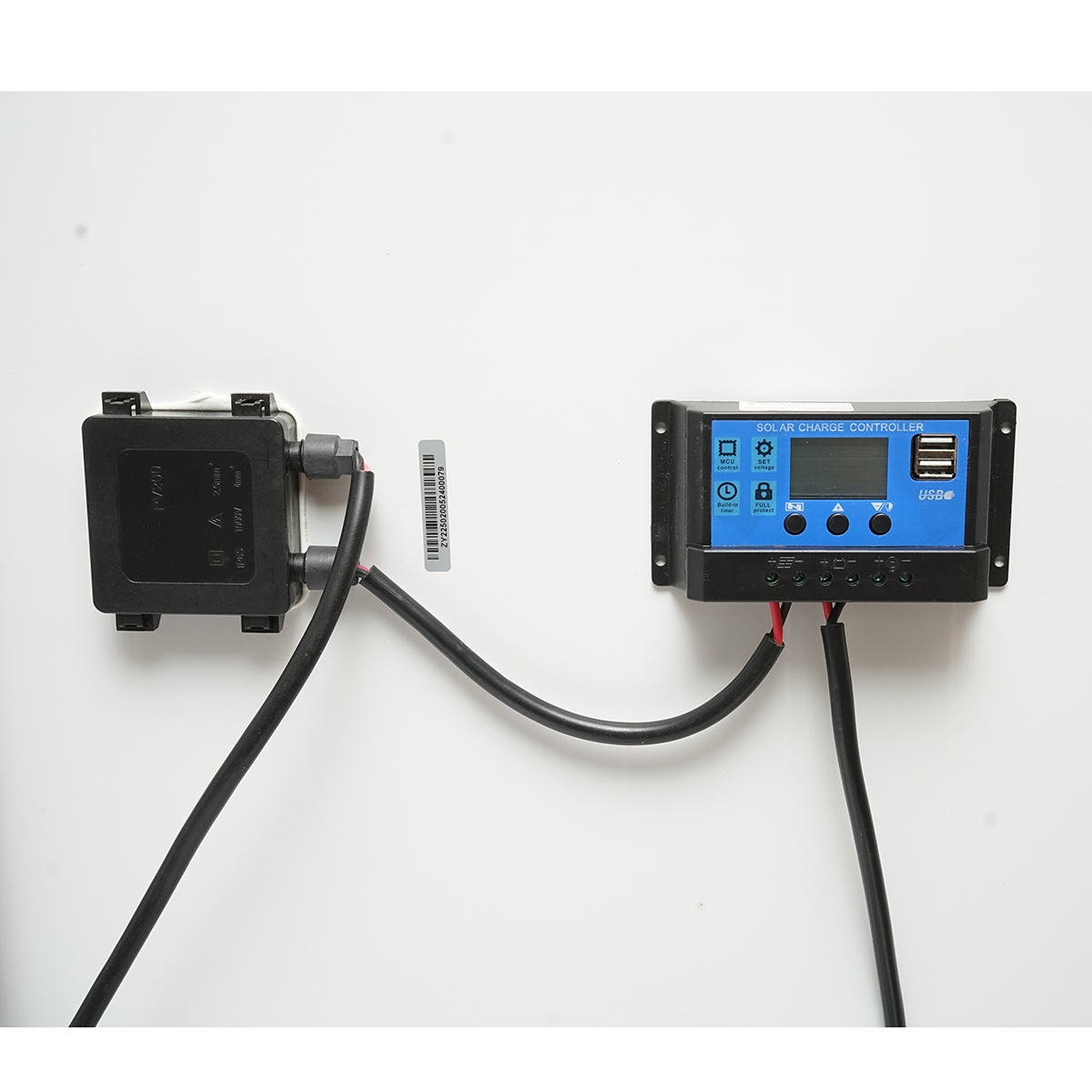 Panou solar 240W portabil fotovoltaic monocristalin tip valiza cu regulator tensiune 12/24V 20Ah 2 USB-uri Breckner Germany - imagine 6