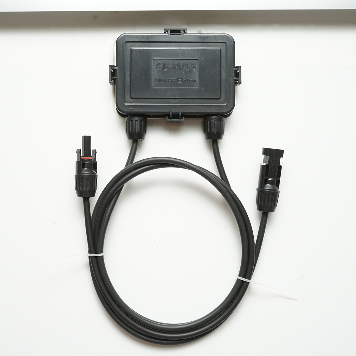 Panou solar 200W fotovoltaic monocristalin cu conector tip MC4 1350x765x30mm Breckner Germany - imagine 4