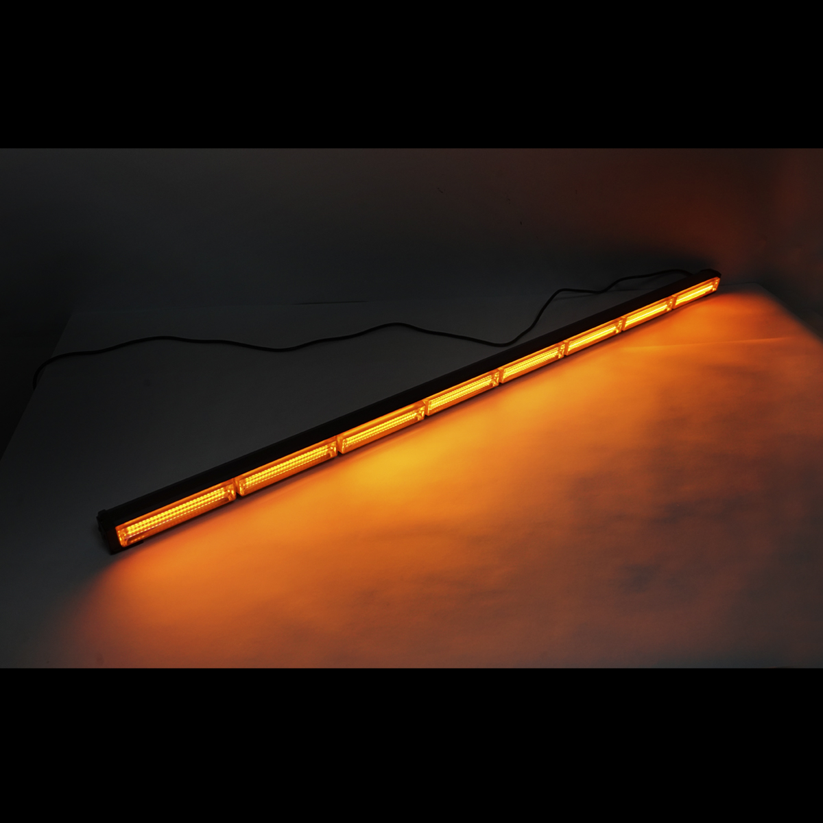 Proiector stroboscopic cu 8 module 12-24V galben Breckner Germany - imagine 2