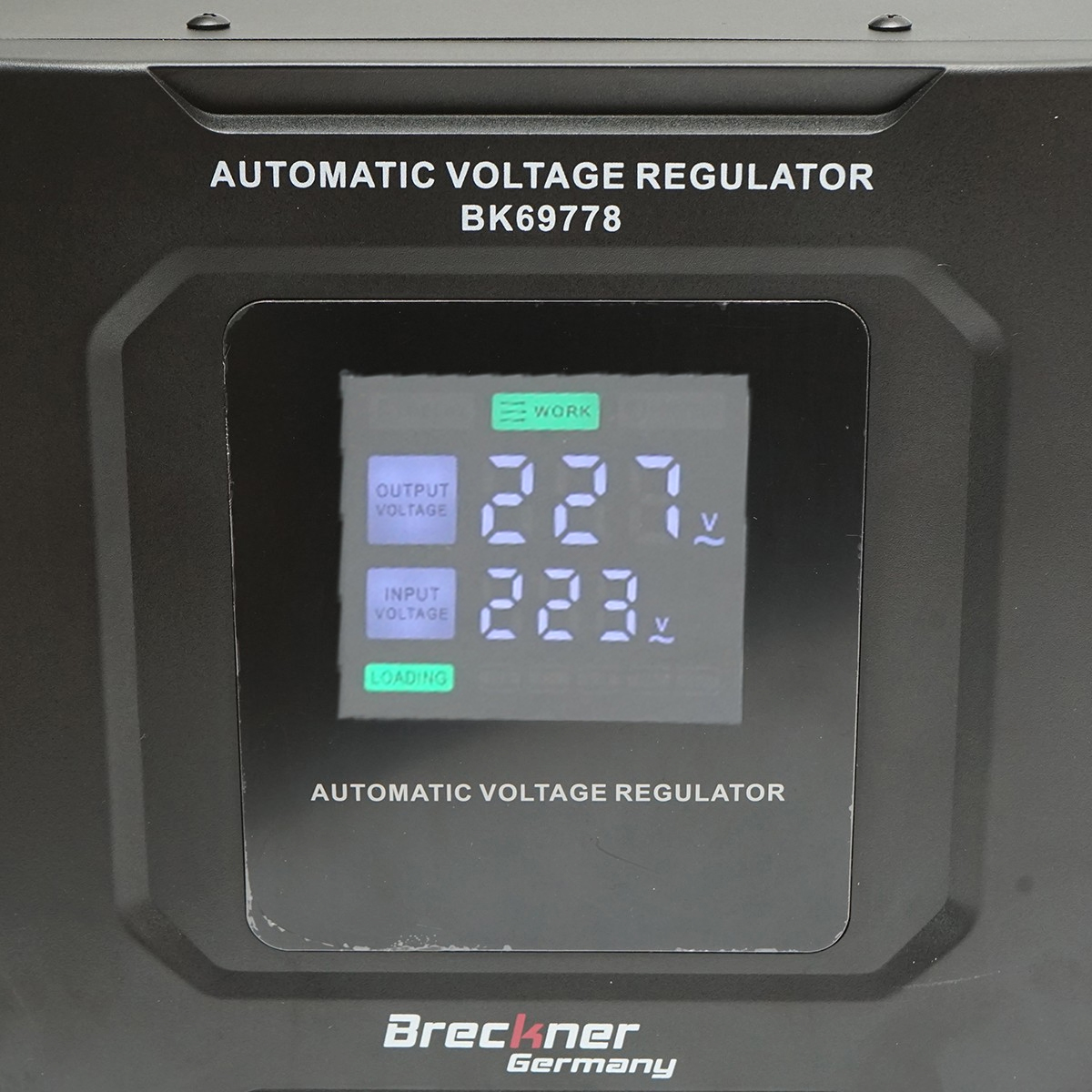 Stabilizator automat de tensiune 3000VA, 1800W, 140-250VAC cu releu monofazat, bypass, conexiune borne, afisaj LCD Breckner Germany - imagine 5