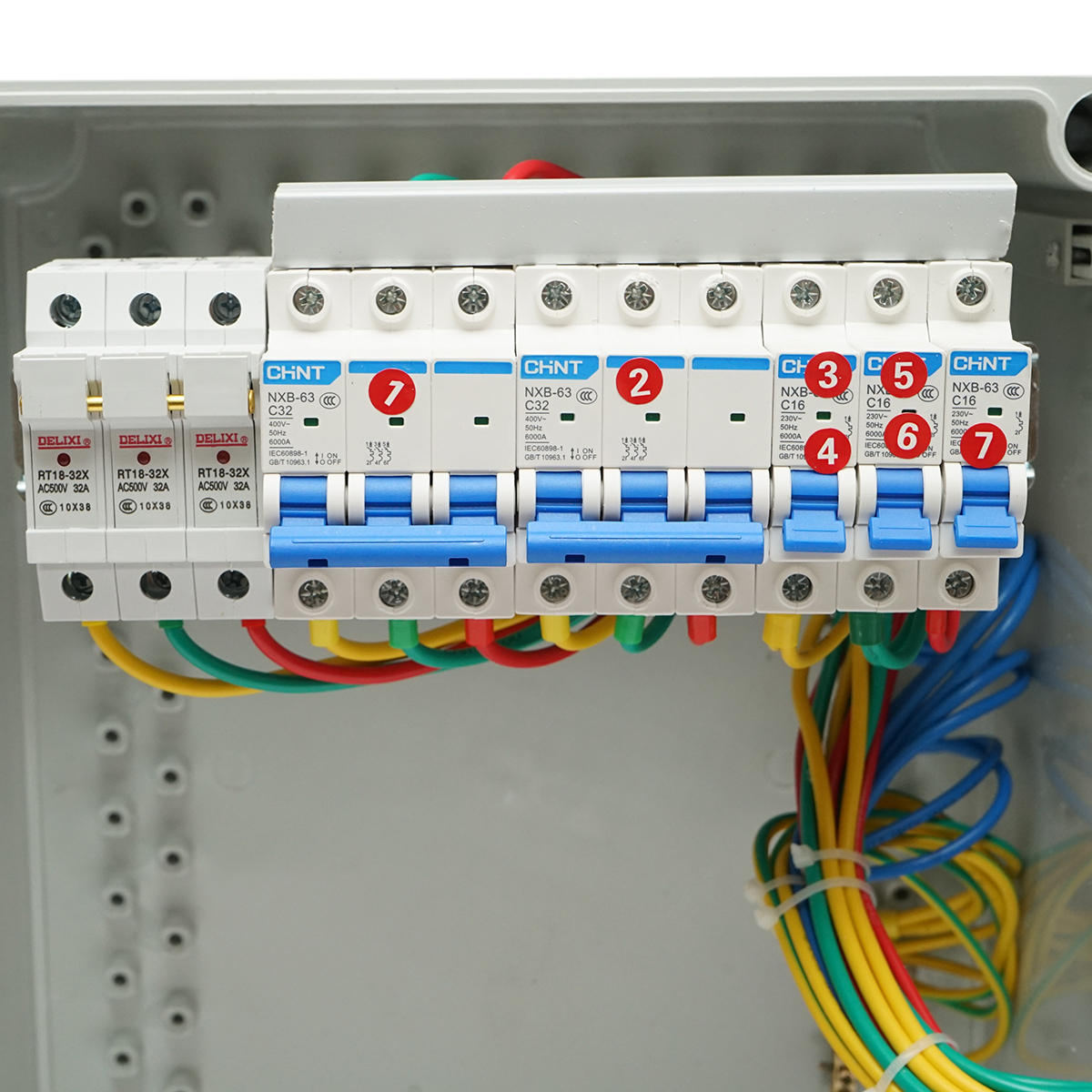 Tablou grup prize organizare santier 4x230V/16A, 2x400V/32A, 1x250V/16A, 12 module 400x300x186mm IP44/IP67 SUNTREE - imagine 4