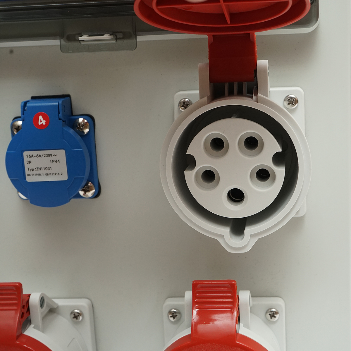 Tablou grup prize organizare santier 2x230V/16A, 3x400V/32A, 12 module 460x270x160mm IP44/IP67 SUNTREE - imagine 8