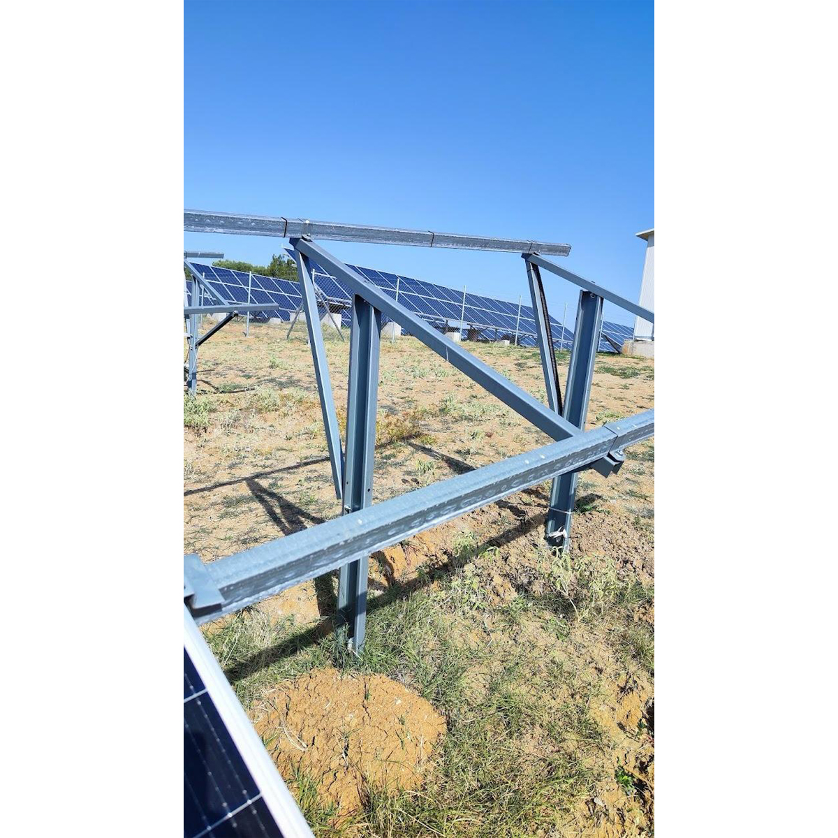 Sistem complet montare, structura pe sol batut pentru 20PV 11 KW panouri solare fotovoltaice 550-575W - imagine 2