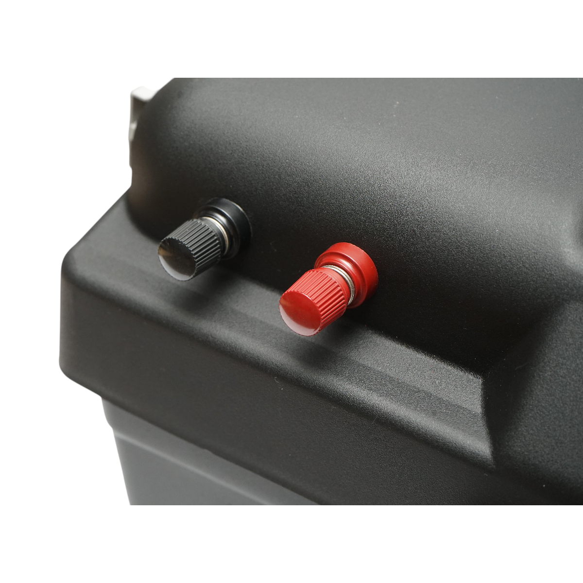 Cutie baterie auto cu voltmetru 12V, intrerupator alimentare 100A, siguranta 30A, priza bricheta, afisaj LCD, 2xUSB 360x180x235mm - imagine 9