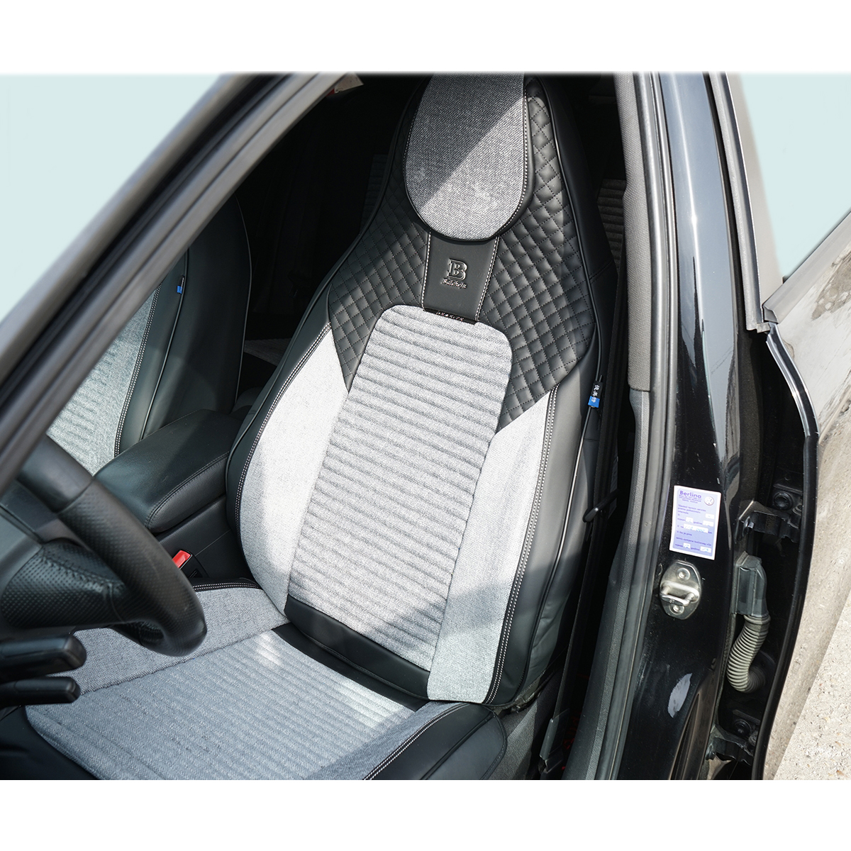 Set huse scaune auto Premium Negru-Gri universale, design sport ergonomic, piele ecologica cu insertii textile, fata + spate 11 piese - imagine 3