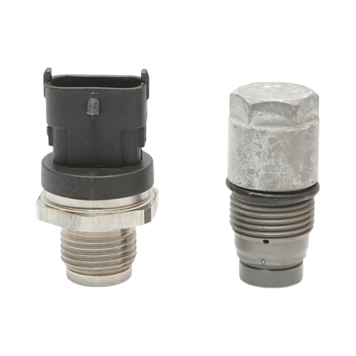 Senzor presiune combustibil Deutz, Fendt, Lamborghini cod OEM 04503732