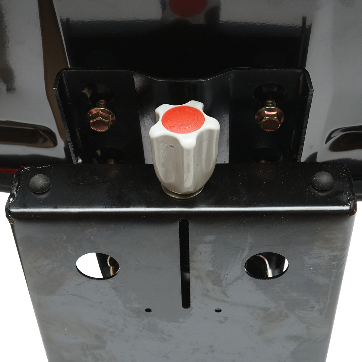 Scaun tractor rosu reglaj triplu cu amortizor UTB U-445 si U-650 - imagine 5