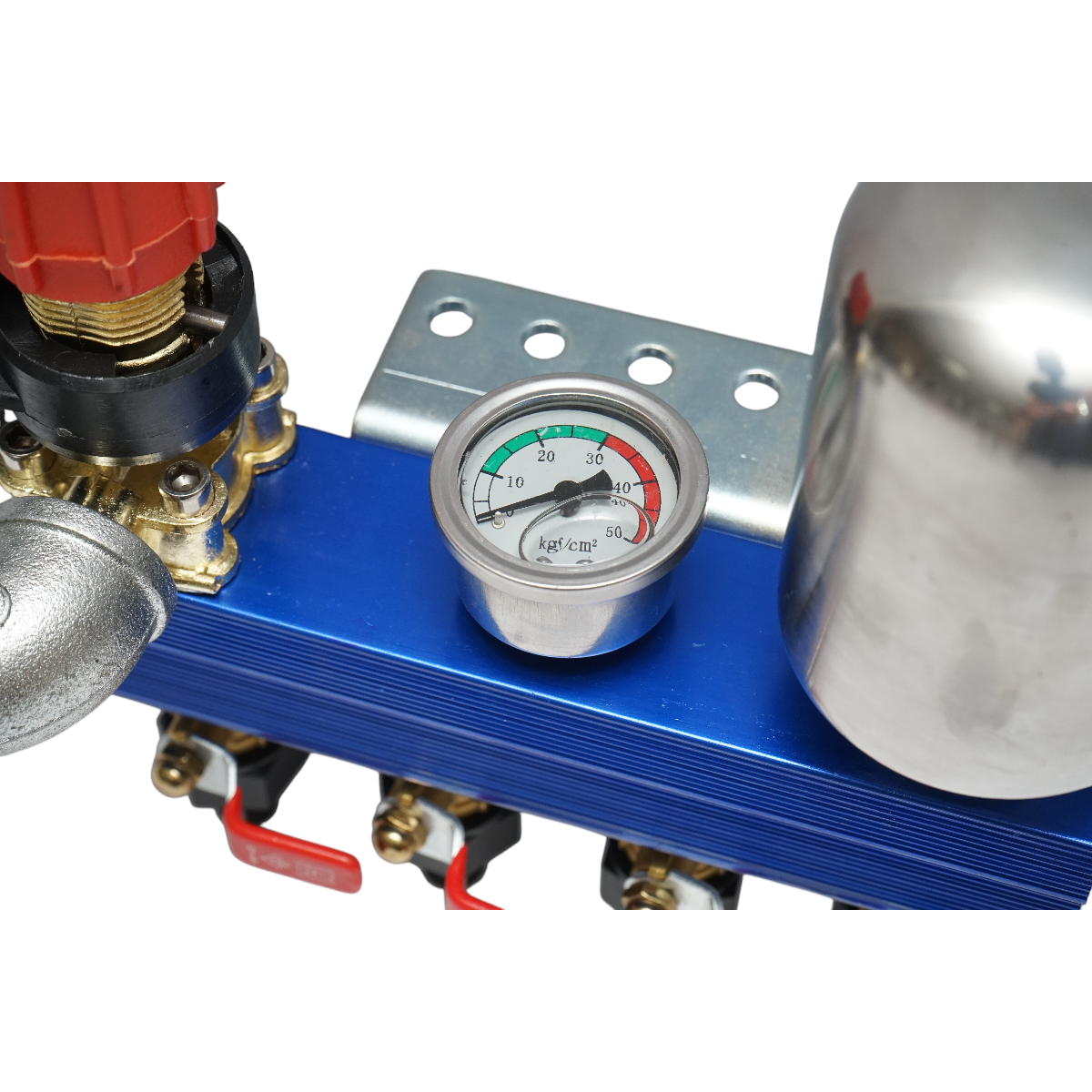 Distribuitor erbicidator cu 4 cai si cu manometru - imagine 8