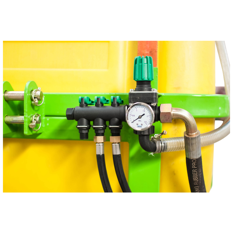 Atomizor cu rezervor 400L cu cardan si 12 diuze Konig Traktoren - imagine 14