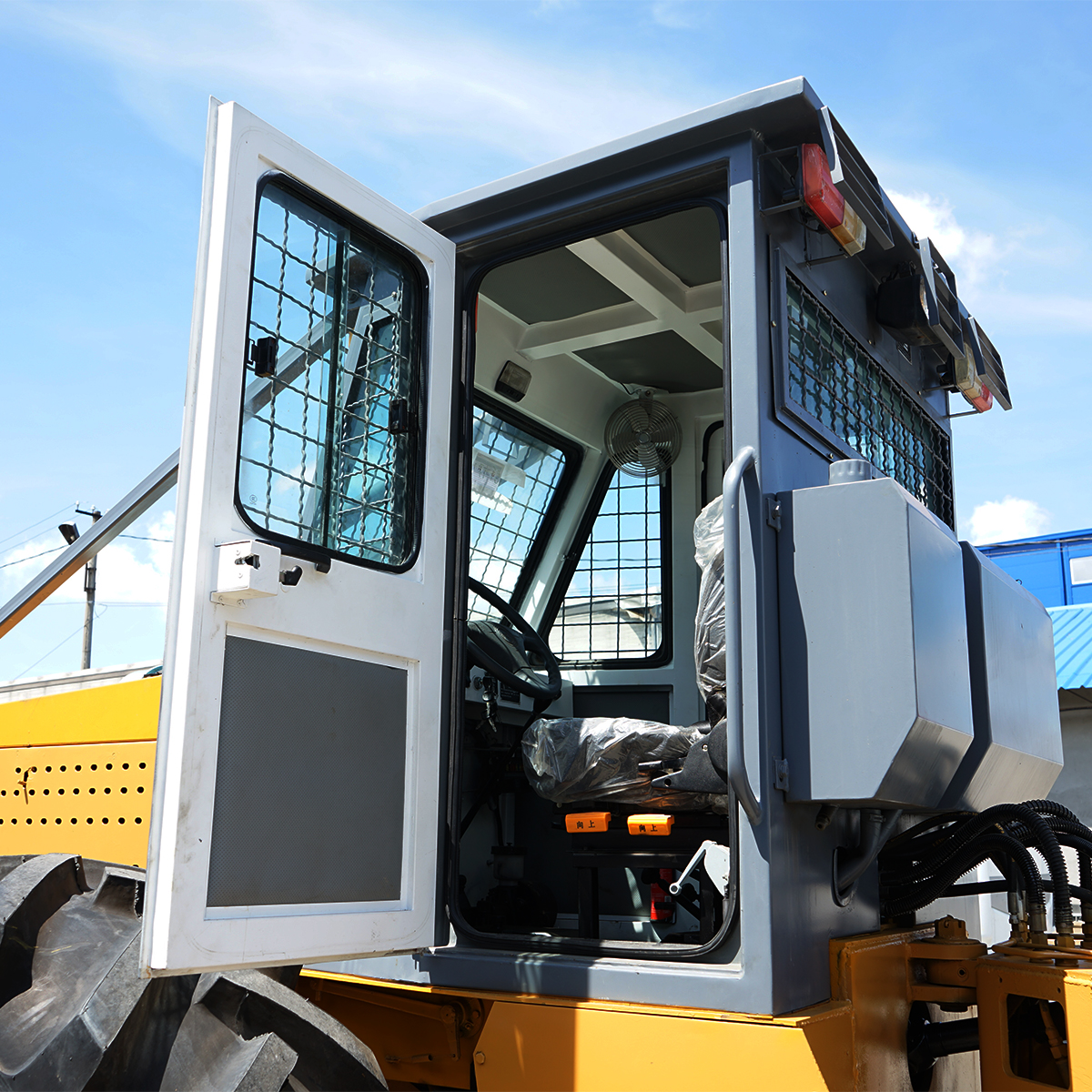 Tractor forestier cu motor DEUTZ 6 cilindrii, 100cp, anvelope tari 23.1/26, Punti WOLA 55C - imagine 4