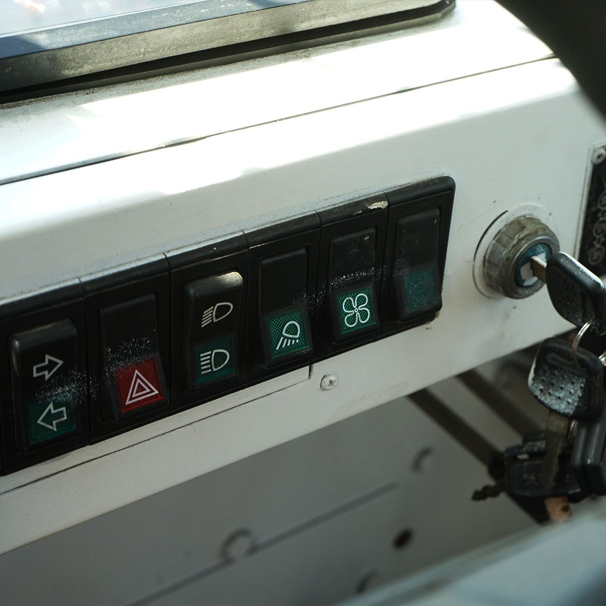 Tractor forestier cu motor DEUTZ 6 cilindrii, 100cp, anvelope tari 23.1/26, Punti WOLA 55C - imagine 12