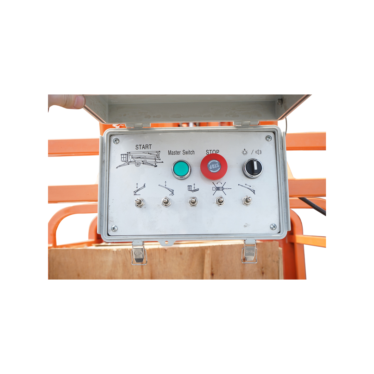 Platforma/nacela pentru lucru la inaltime tip remorca 16m, 200Kg cu telecomanda motor benzina THOR - imagine 6