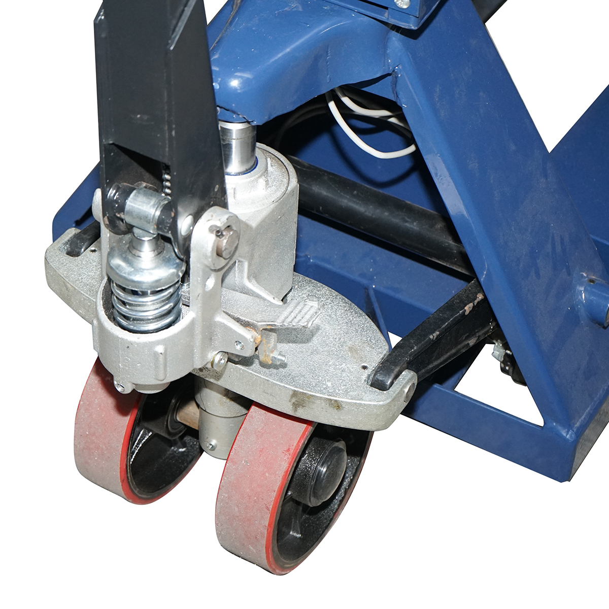 Transpalet manual 3T cu cantar electronic, baterie 6V/4Ah si roti silicon - imagine 4