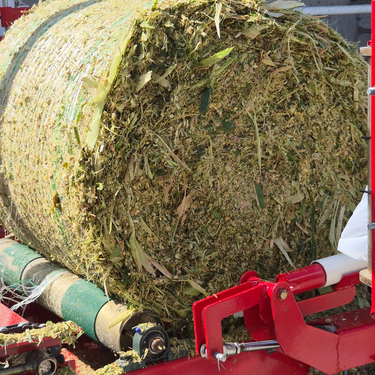 Presa de balotat si infoliat siloz electrica 380V cu folie 330mm si plasa 720mm - imagine 12