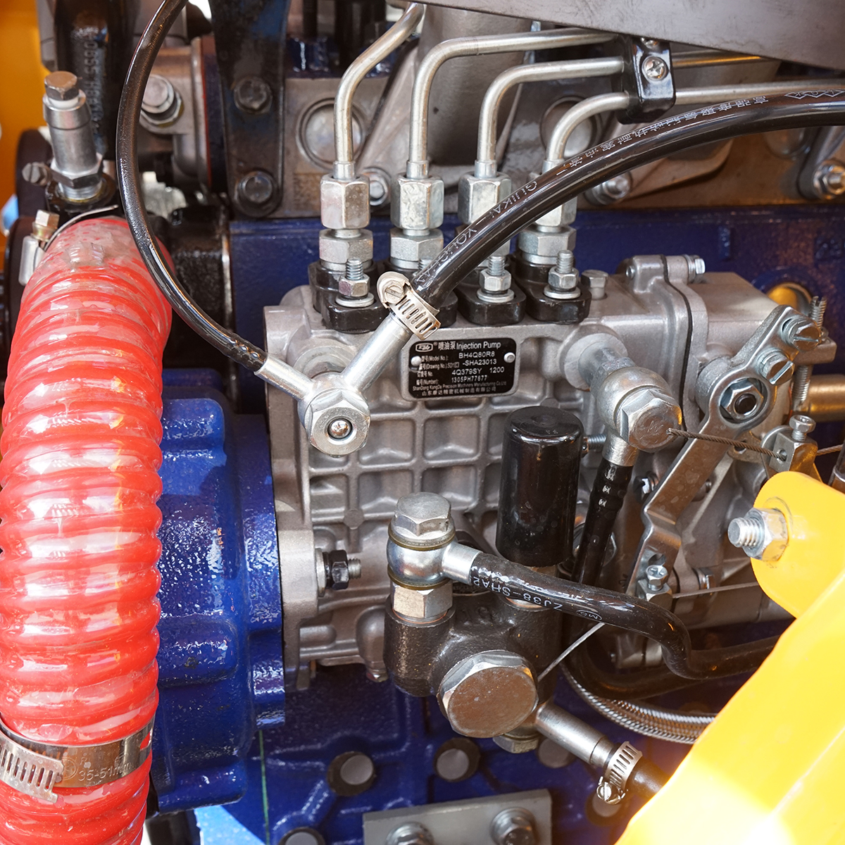 Incarcator frontal WOLA 1.2T 42KW, 56CP, cupa 0.6m3 - imagine 12