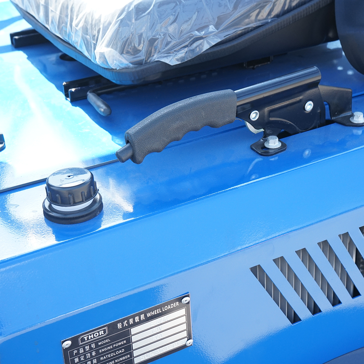 Incarcator frontal electric, WOLA 0.4T, 60V, cupa 0.2m3	 - imagine 7