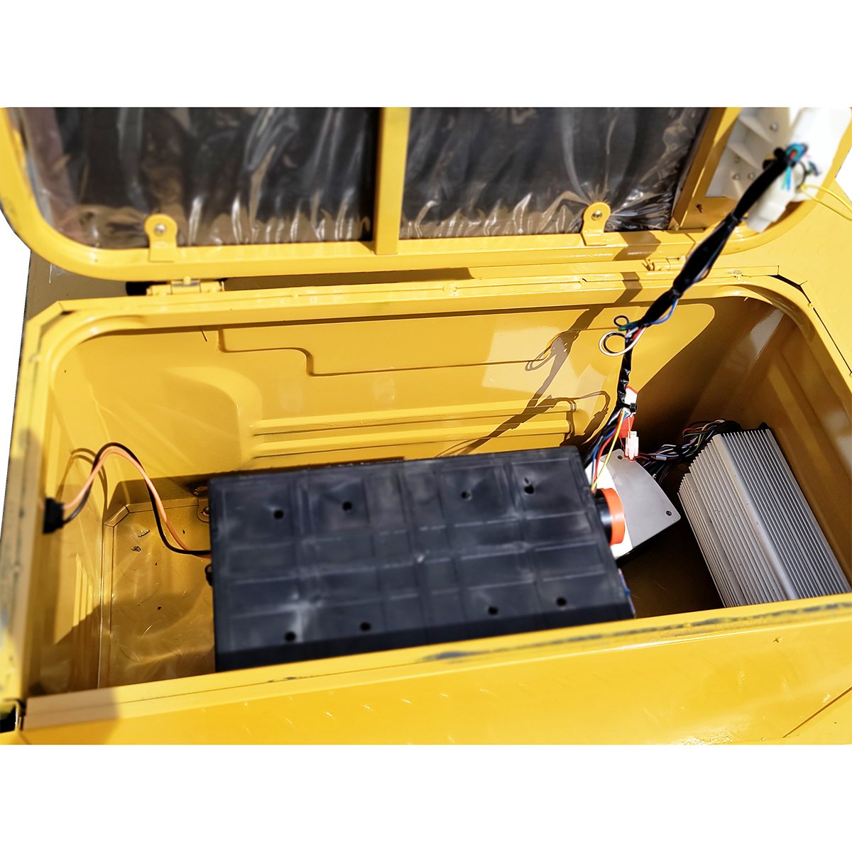 Carucior platforma electrica transport marfa cu bancheta 1200W, 48V, 3x1.25m sarcina maxima 1000Kg THOR - imagine 8