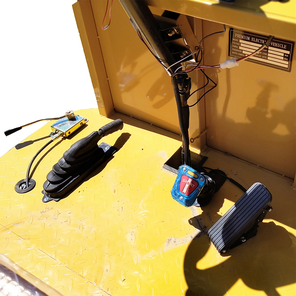 Carucior platforma electrica transport marfa cu bancheta si obloane 1200W, 60V, 2.5x1.25m sarcina maxima 1000Kg THOR - imagine 5