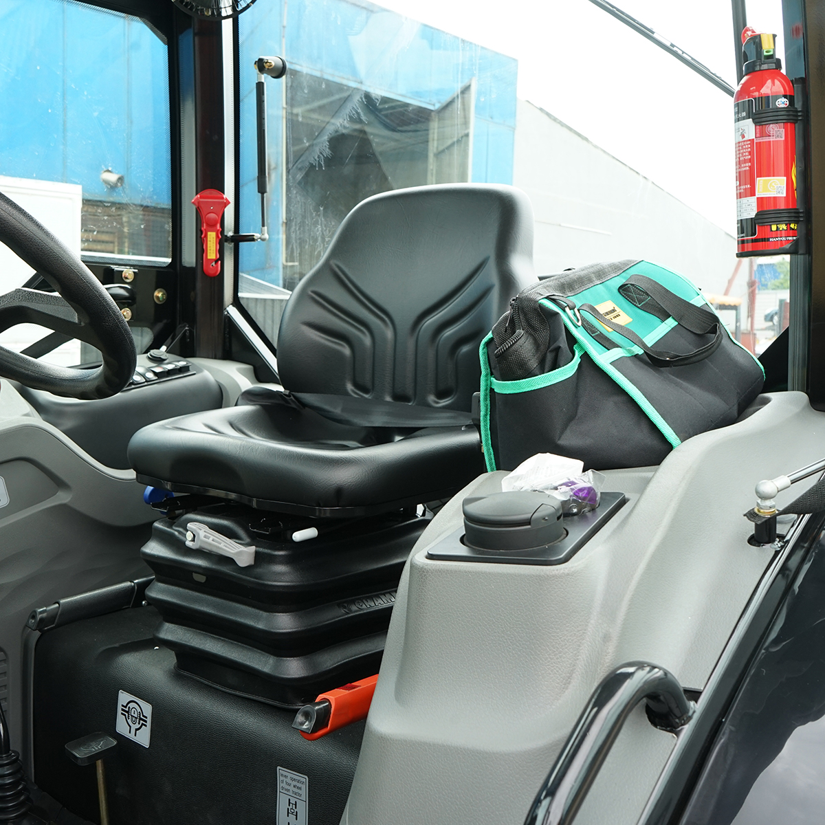 Tractor cu cabina 50HP, 4x4 inmatriculabil AGRI TRACKING 504 - imagine 11