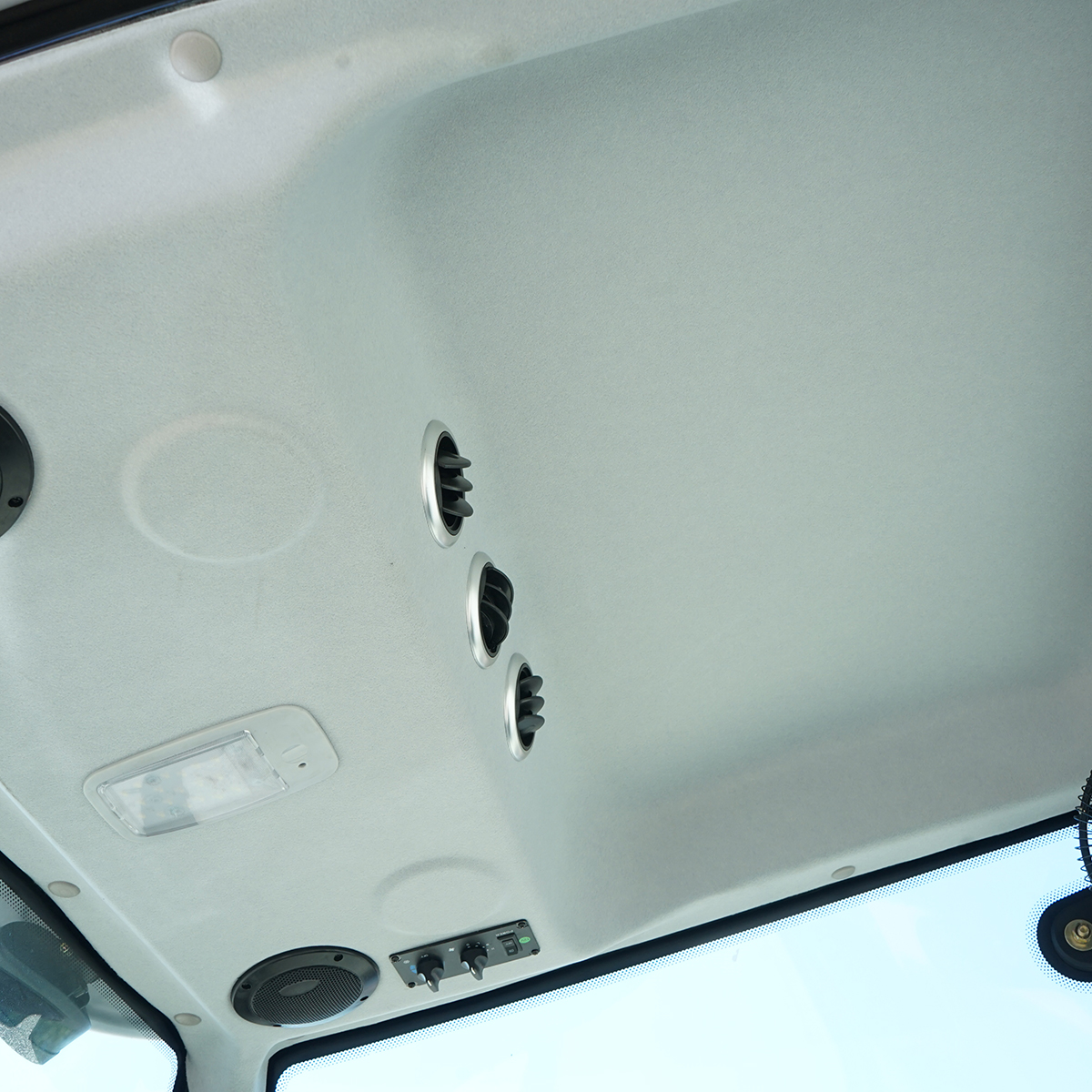 Tractor cu cabina 50HP, 4x4 inmatriculabil AGRI TRACKING 504 - imagine 15