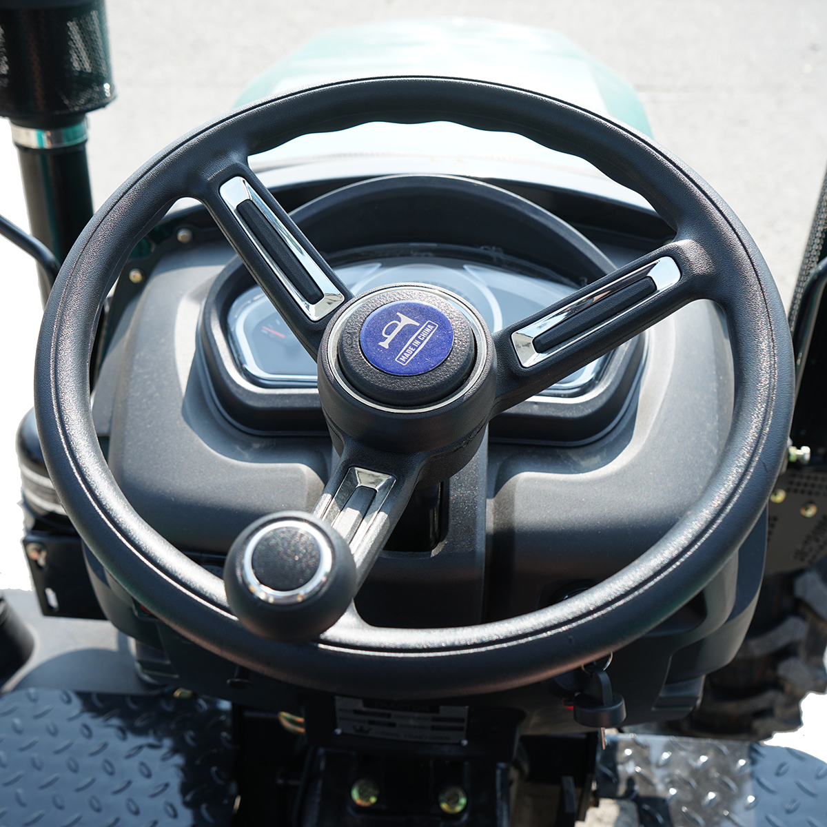 Tractor 80CP cu semicabina, motor YTO diesel, roti 8.3-20/12.4-28 KONIG 804 - imagine 12