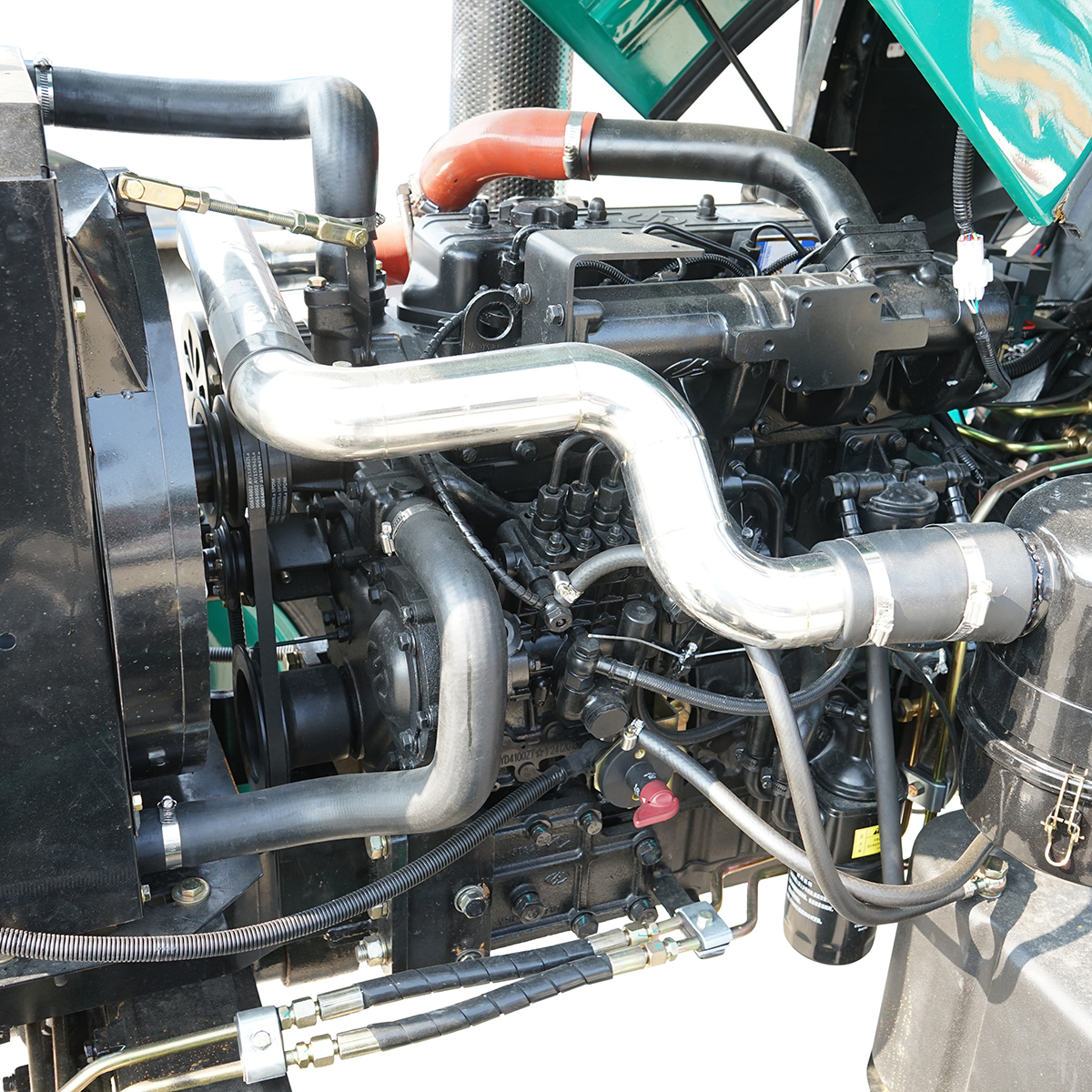 Tractor 80CP cu semicabina, motor YTO diesel, roti 8.3-20/12.4-28 KONIG 804 - imagine 10