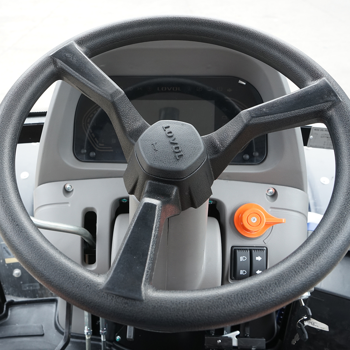 Tractor 50HP 4x4 cu cabina inmatriculabil, aer conditionat, motor Hyundai turbo diesel DM01 LOVOL M504 - imagine 11