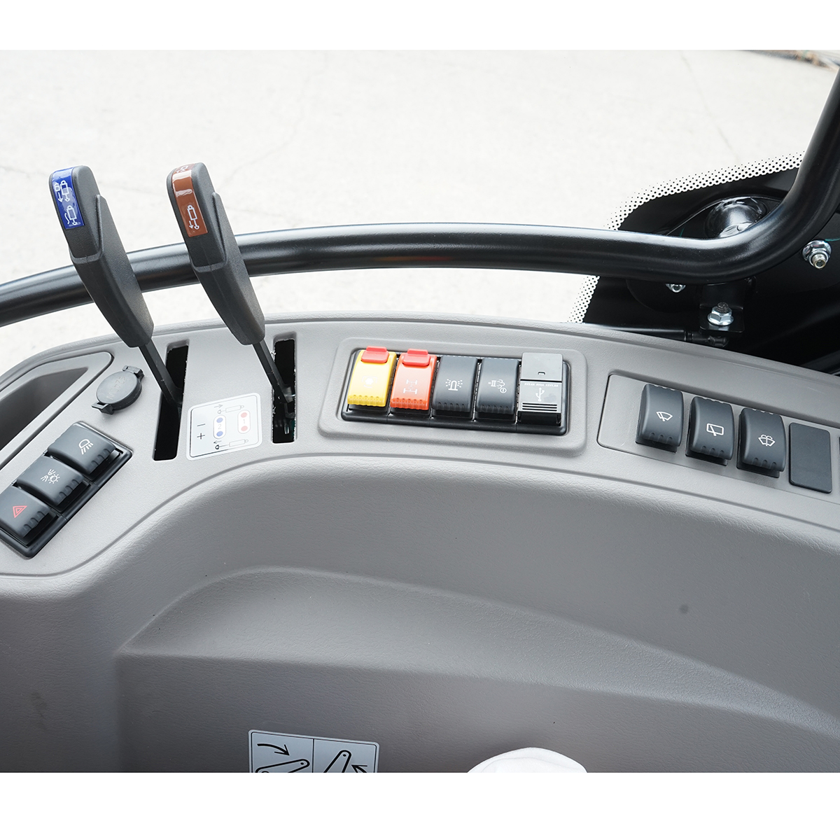 Tractor 50HP 4x4 cu cabina inmatriculabil, aer conditionat, motor Hyundai turbo diesel DM01 LOVOL M504 - imagine 13