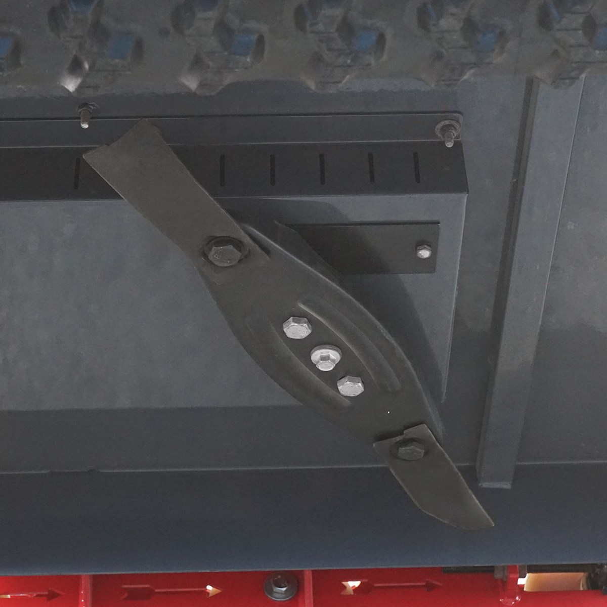 Robot de tuns iarba pe senile cu telecomanda, motor Loncin 9CP, 224cc, latime de taiere 550mm THOR - imagine 11