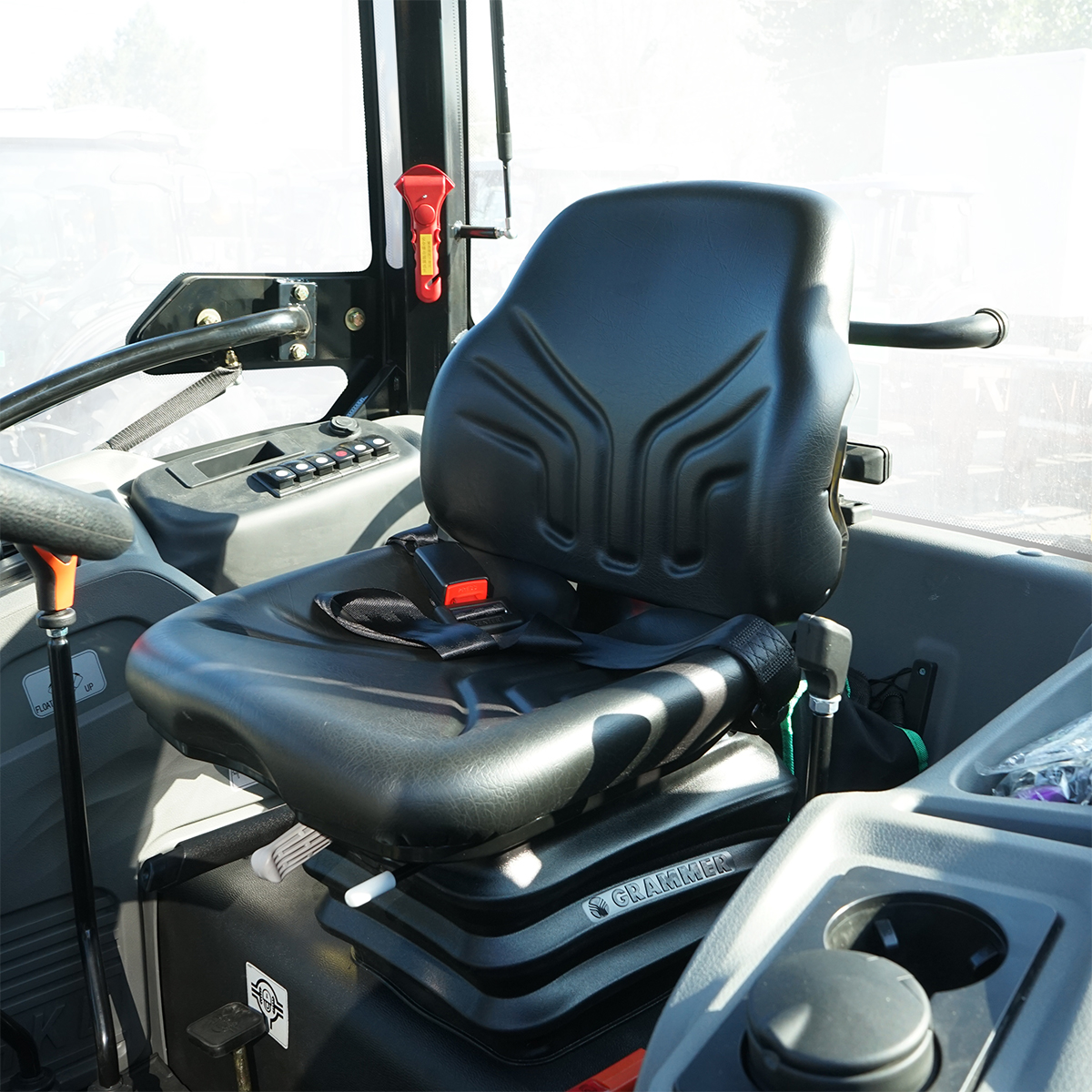 Tractor 75HP, 4x4 cu cabina inmatriculabil, motor turbo diesel, aer conditionat, camere video AGRI TRACKING 754 - imagine 10