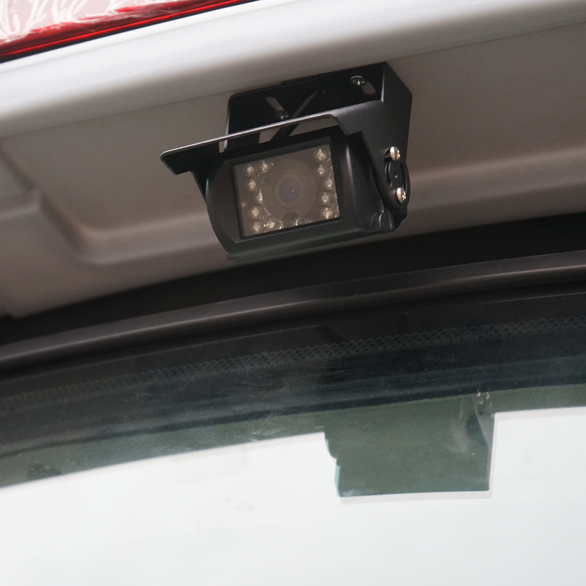 Tractor 60CP 4x4 cu cabina, motor YTO diesel, camere video KONIG 604 - imagine 16