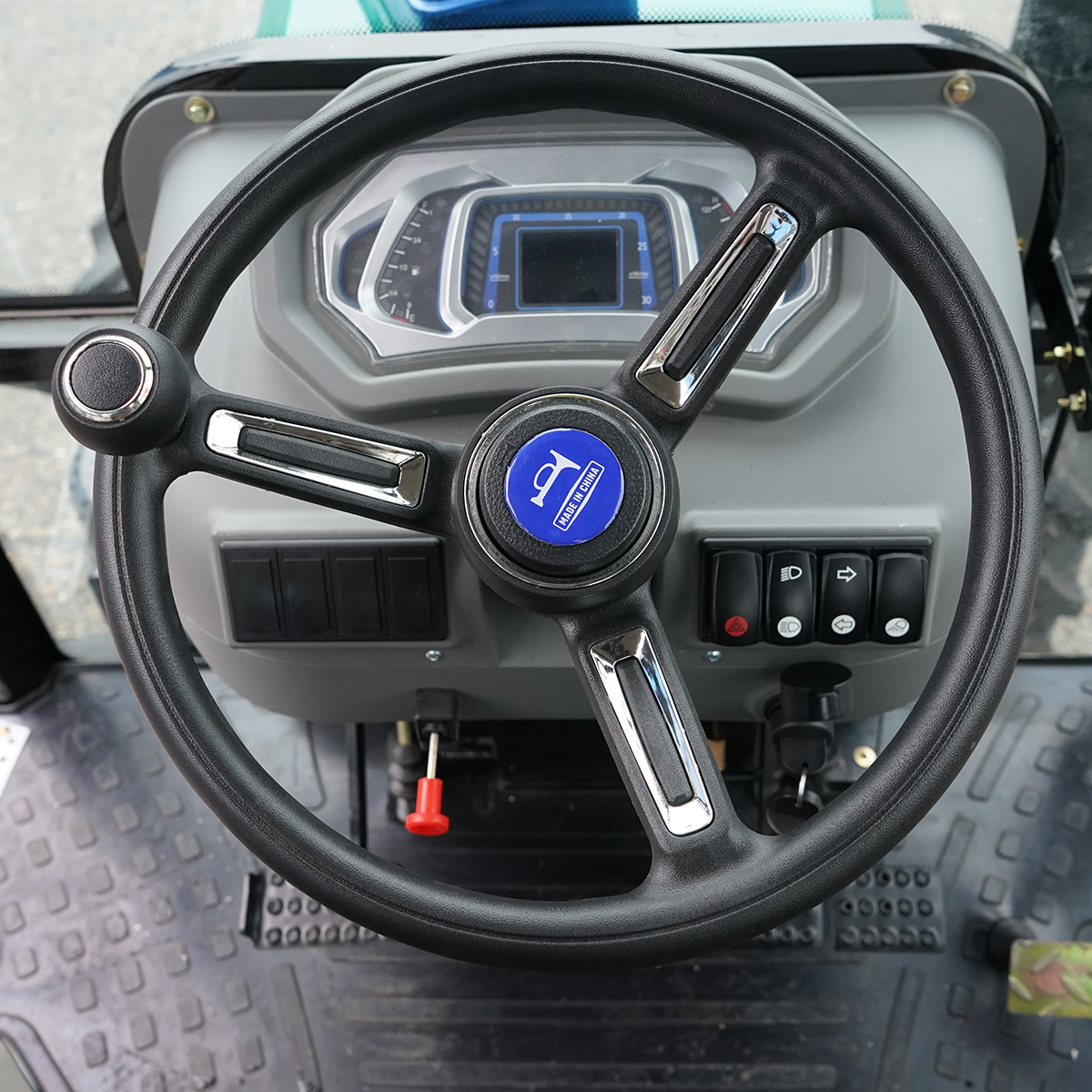 Tractor 60CP 4x4 cu cabina, motor YTO diesel, camere video KONIG 604 - imagine 13