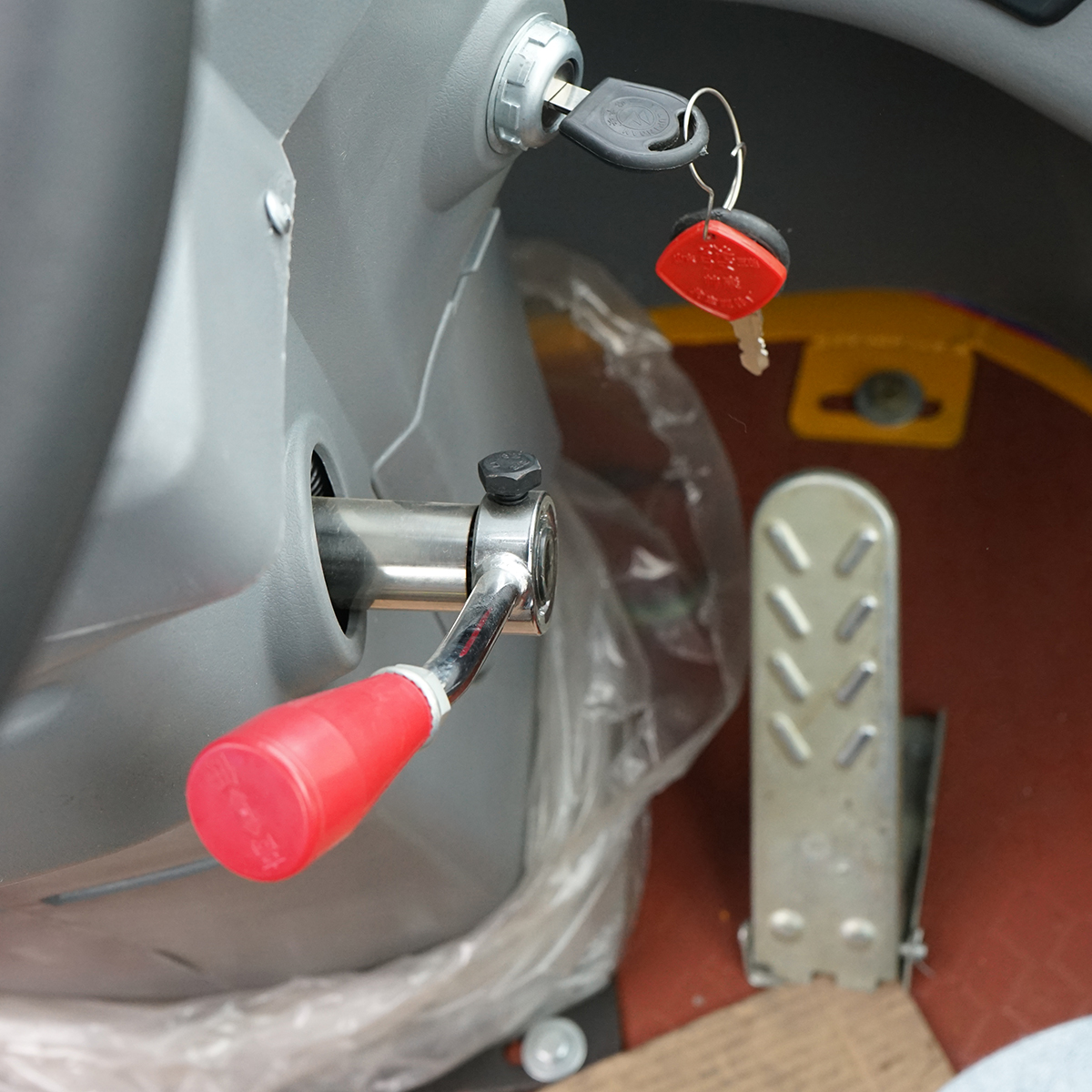 Incarcator frontal WOLA 2.3T, 4x4, 78CP, cupa 1.1m3, lame incluse 1060x100mm Breckner Germany - imagine 18