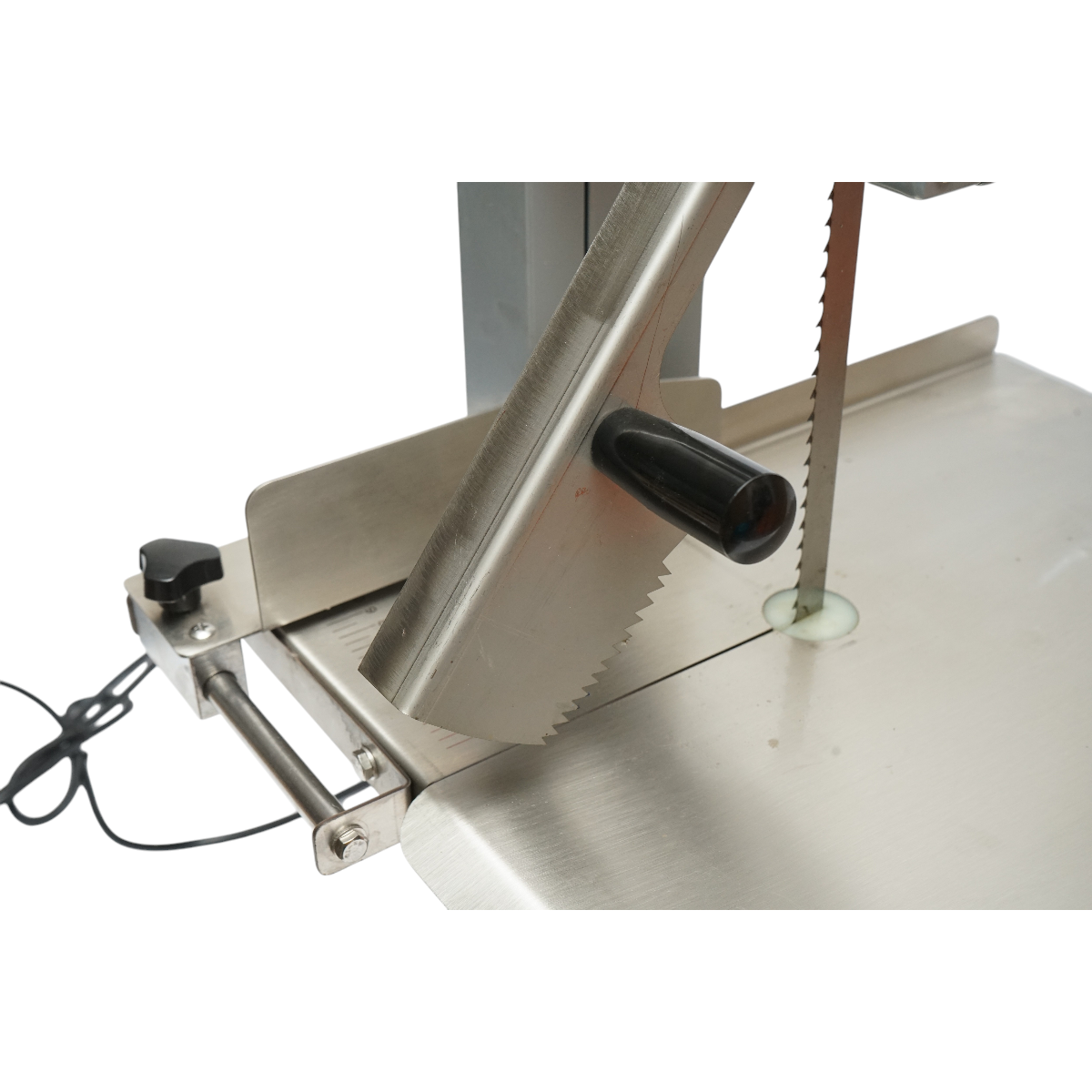 Masina electrica de taiat carne si oase 850W, 220V, viteza taiere 9.5 m/s, lama fierastrau 1200mm - imagine 11