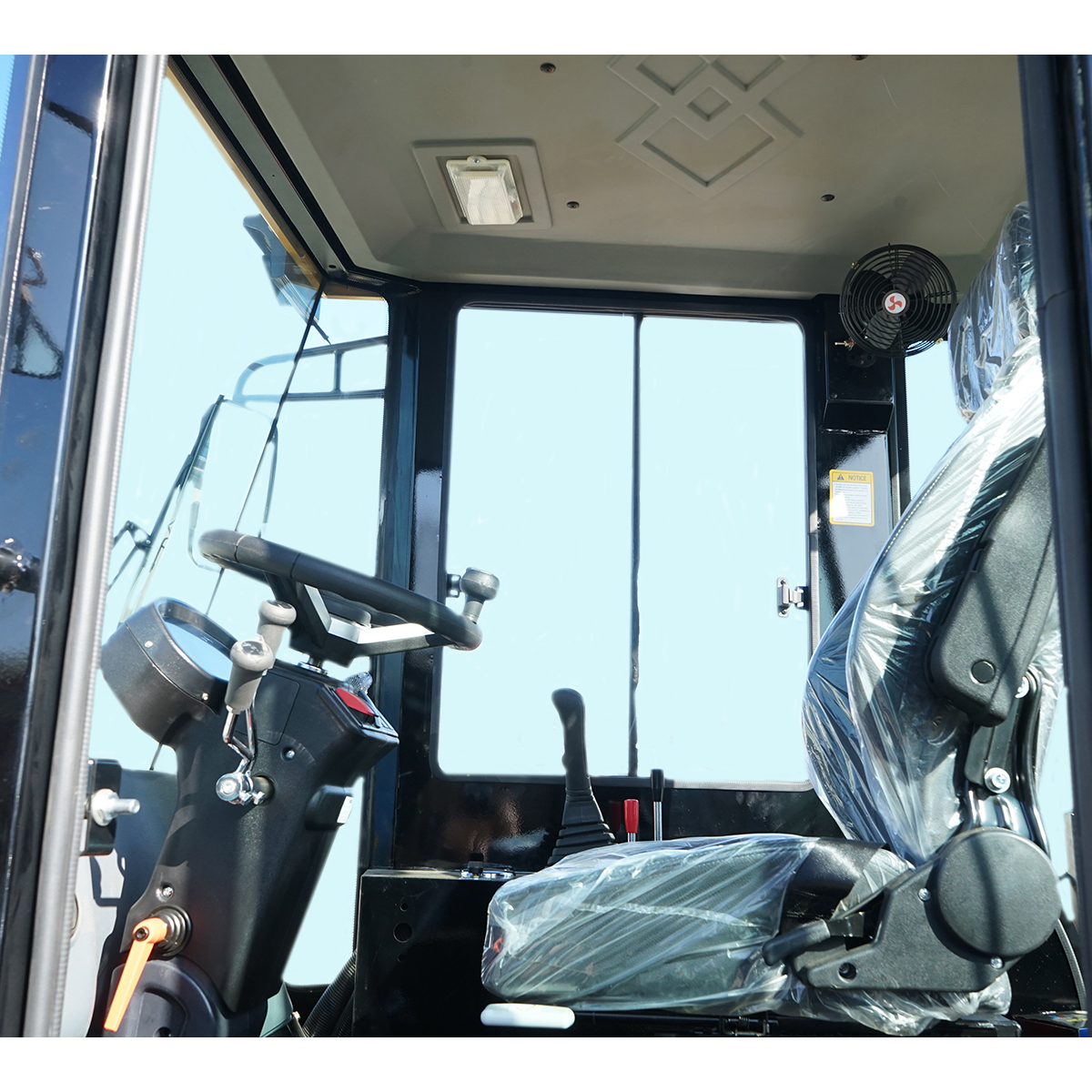 Buldoexcavator articulat compact 1.8T, motor diesel 50CP Euro 3 cu brat excavator, cupa frontala, furci paleti, picon hidraulic THOR - imagine 8