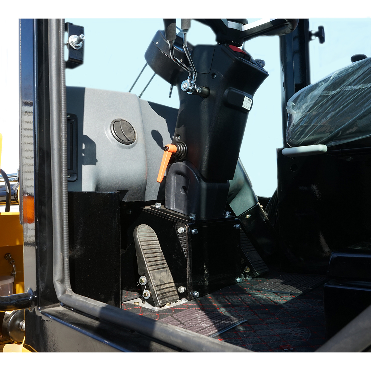 Buldoexcavator articulat compact 1.8T, motor diesel 50CP Euro 3 cu brat excavator, cupa frontala, furci paleti, picon hidraulic THOR - imagine 12