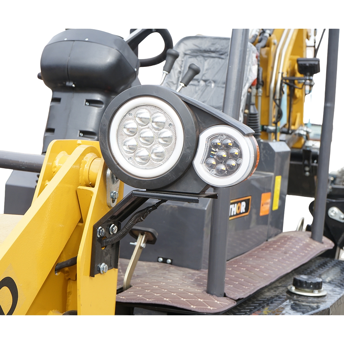 Buldoexcavator articulat compact 2.5T, motor diesel 52CP,  adancime sapare 1600mm, cupa frontala si brat excavare spate THOR - imagine 7