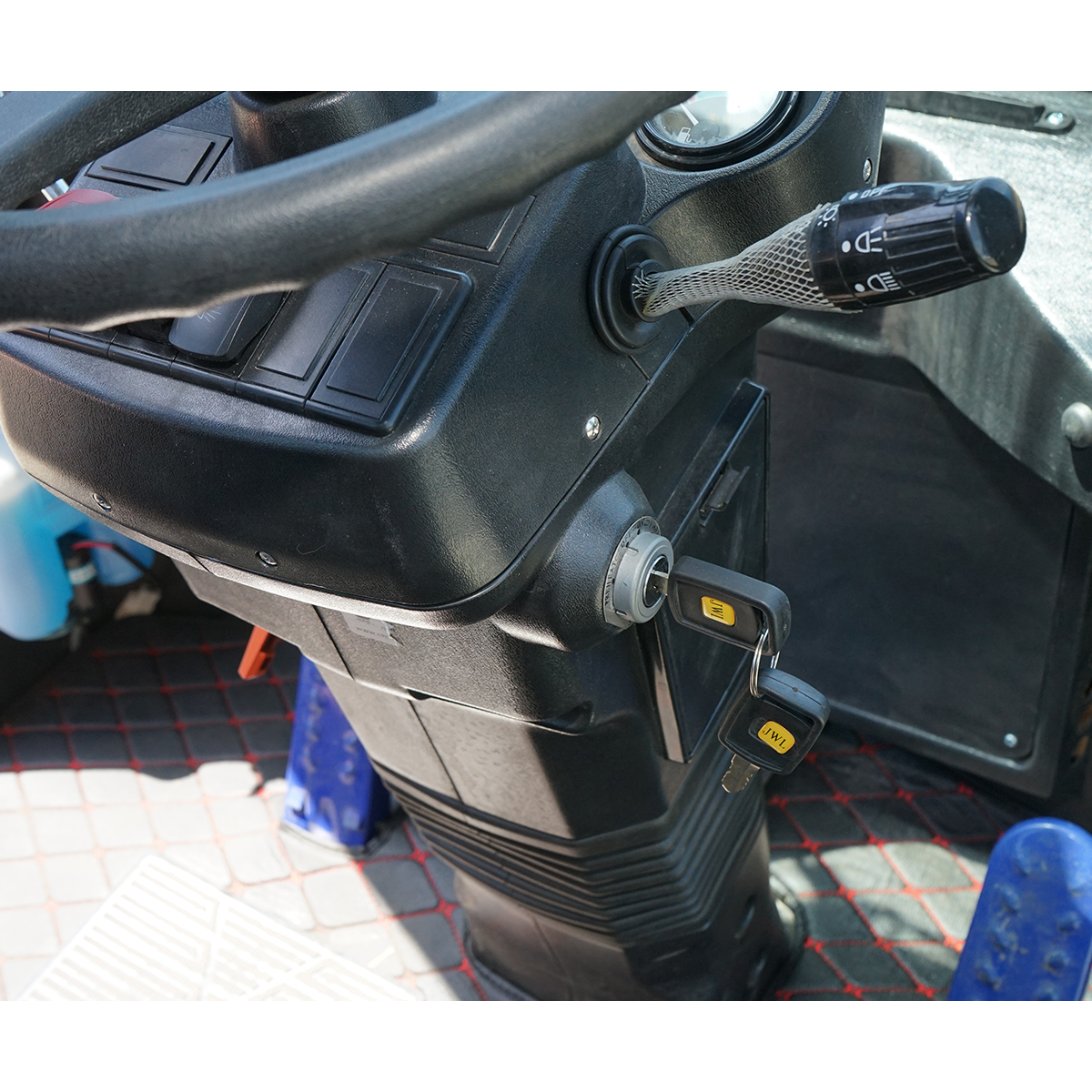 Incarcator frontal WOLF 6.5T, 4x4, motor YTO 115CP cu turbo, cupa frontala 1.5m3, furci paleti 1200x120mm WOLF - imagine 17