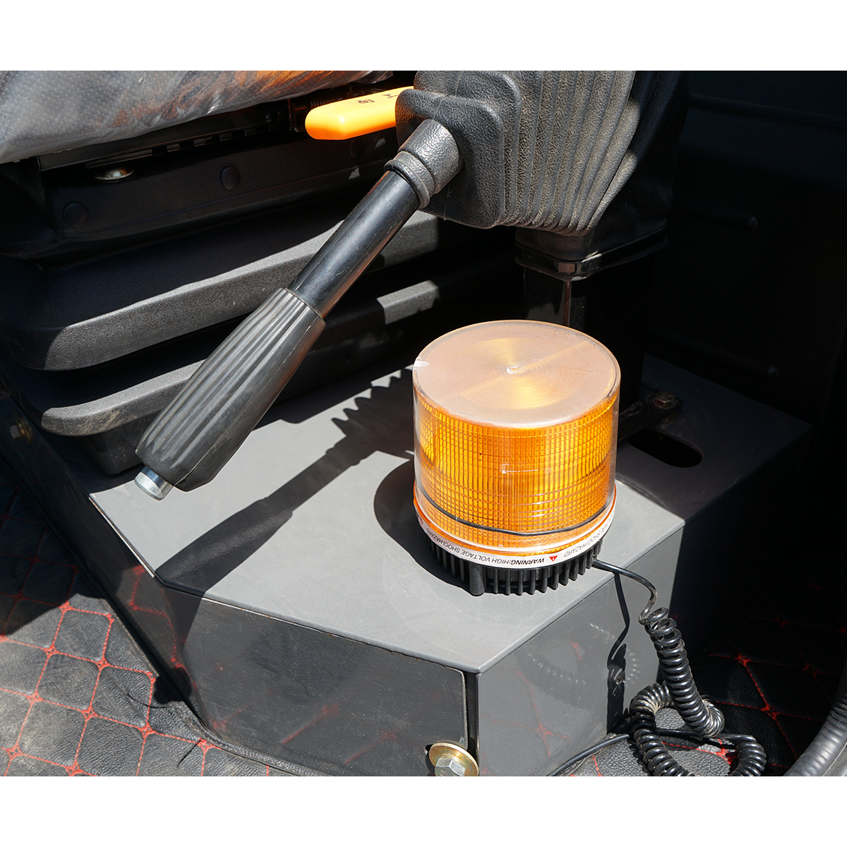 Incarcator frontal WOLF 6.5T, 4x4, motor YTO 115CP cu turbo, cupa frontala 1.5m3, furci paleti 1200x120mm WOLF - imagine 18