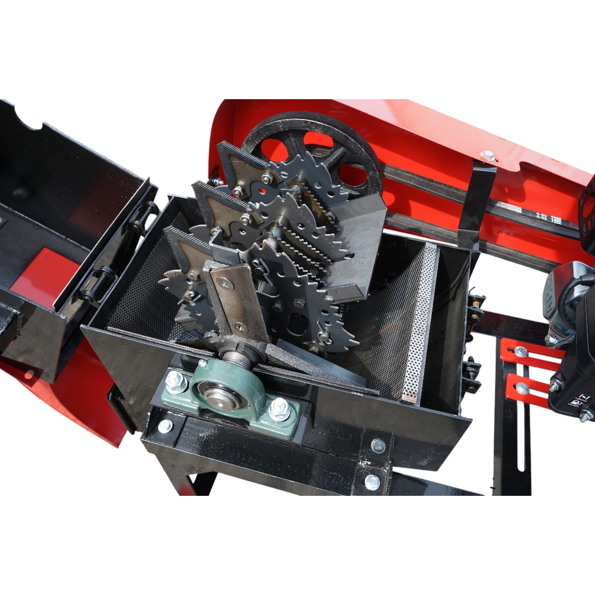 Tocator furaje pe benzina 7.5CP, 215cc, capacitate 1500 kg/h, pornire sfoara, 3 site incluse THOR - imagine 7