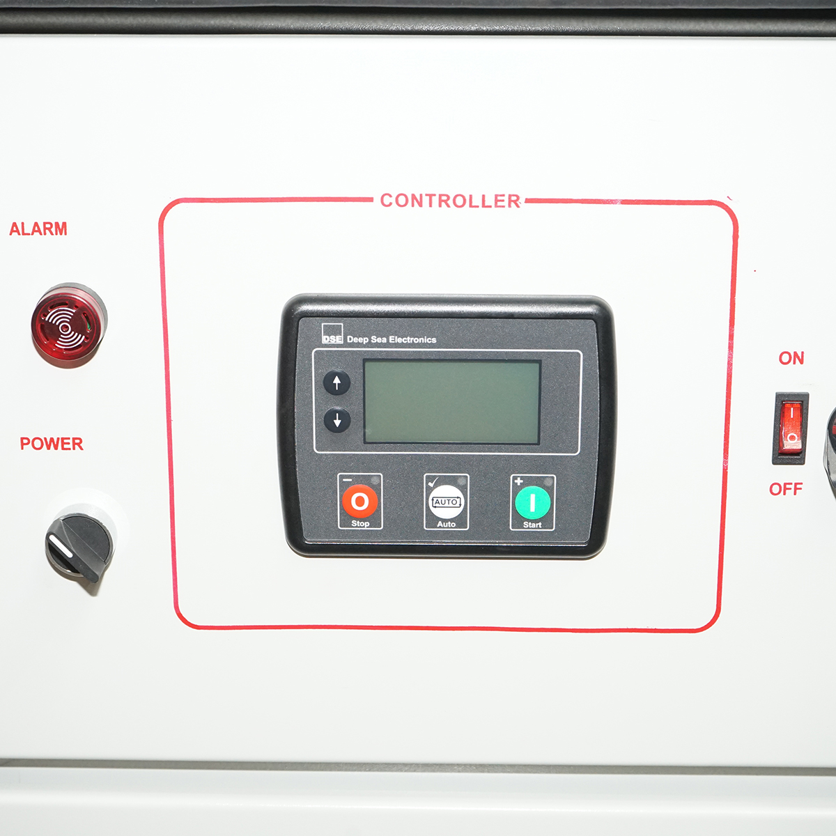 Generator electric trifazat 28KVA, 230/400V cu motor diesel Ricardo N4100DS-30KW si ATS 100A - imagine 6