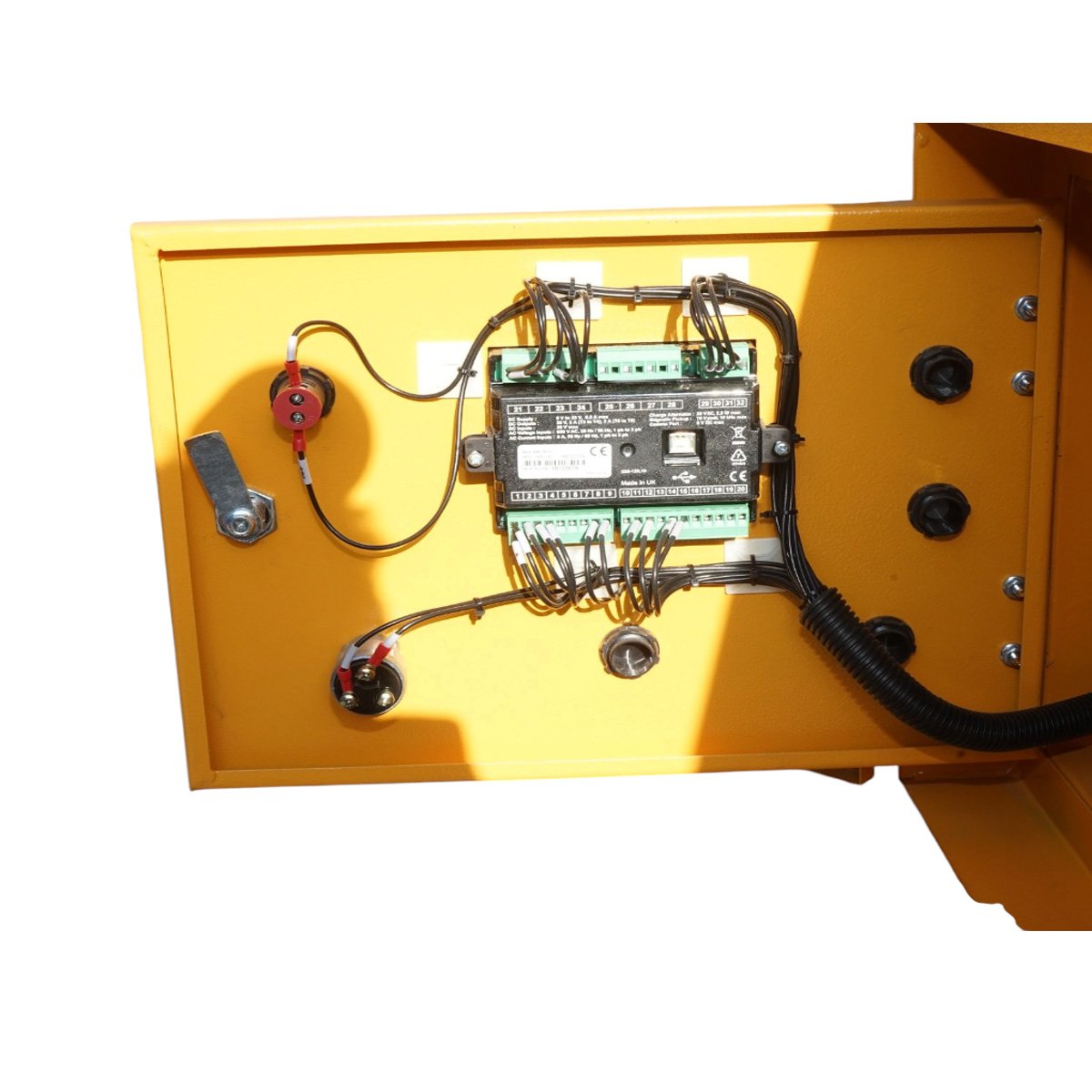 Generator electric trifazat insonorizat 200KVA, 230/400V, motor diesel Ricardo 176kW R6110ZLD Breckner Germany - imagine 11