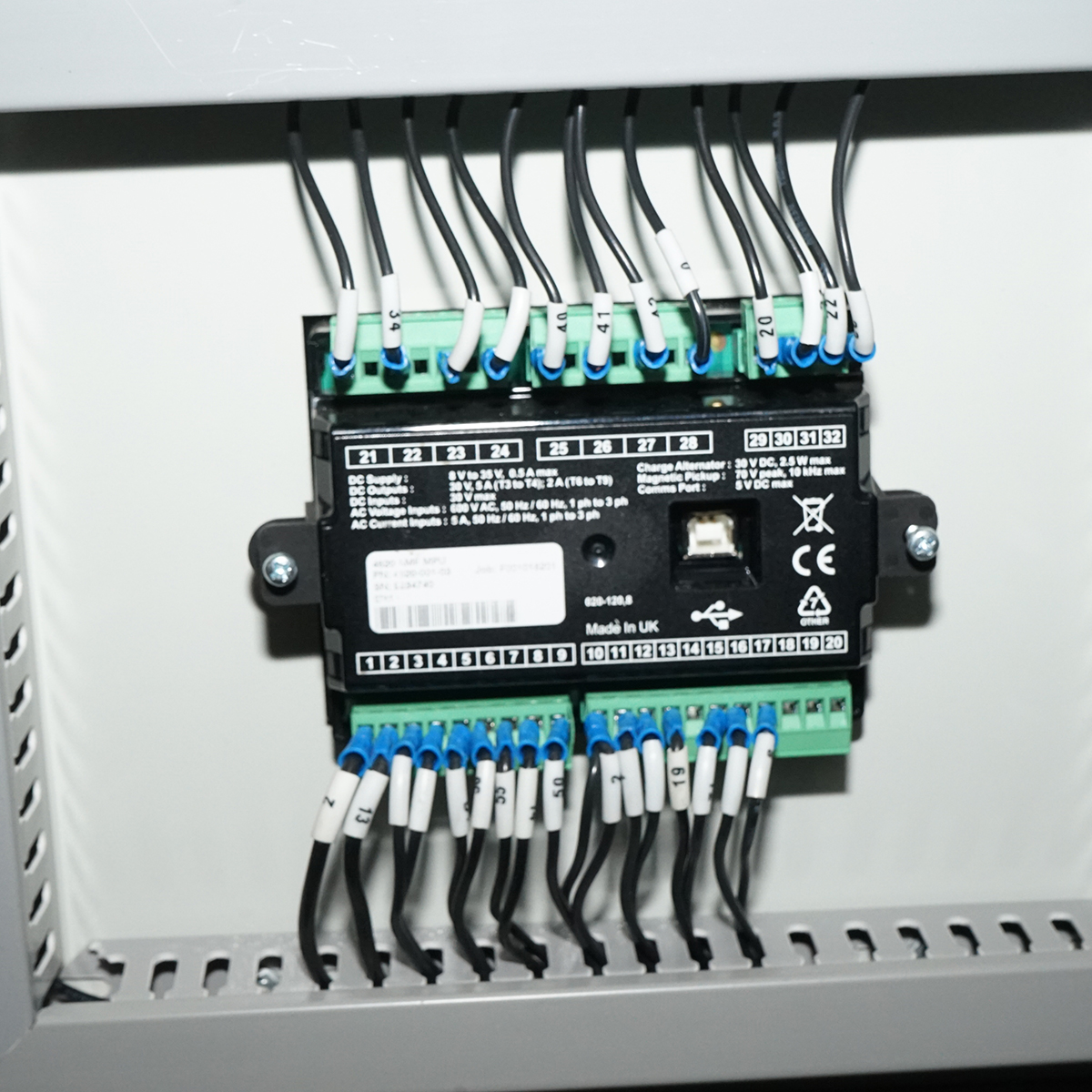 Generator electric trifazat 225KVA, 230/400V cu motor diesel Ricardo R6110ZLDS-176KW - imagine 11