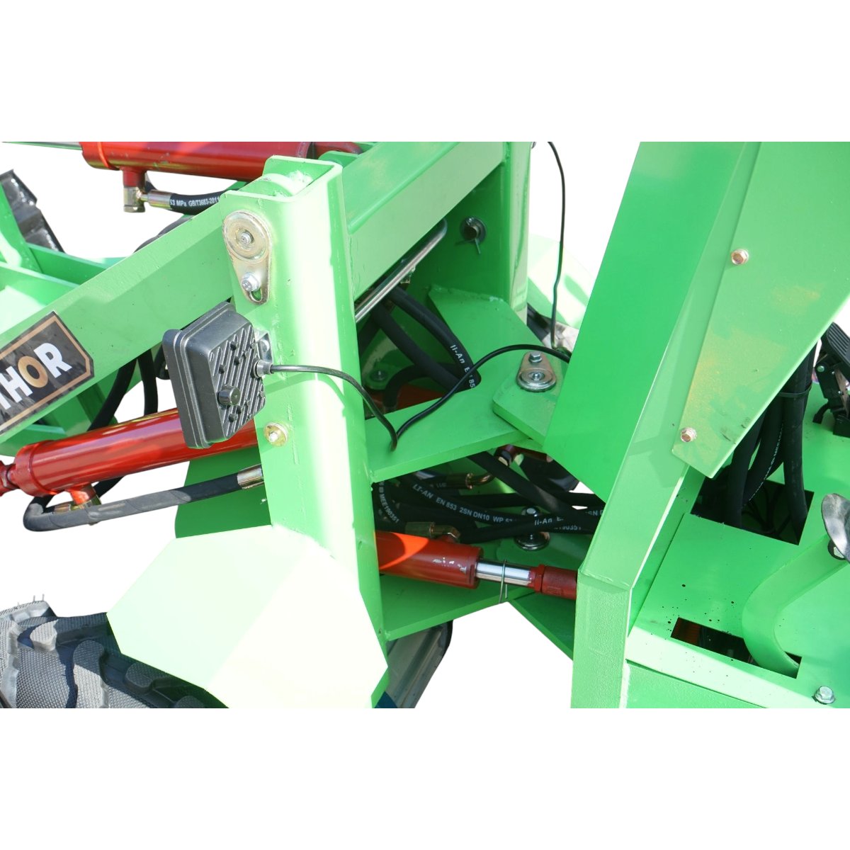 Mini incarcator frontal electric 700kg 4x4, 2 motoare 2200W brushless, baterie 60V/70Ah, capacitate ridicare 400kg, latime cupa 1000mm THOR - imagine 12