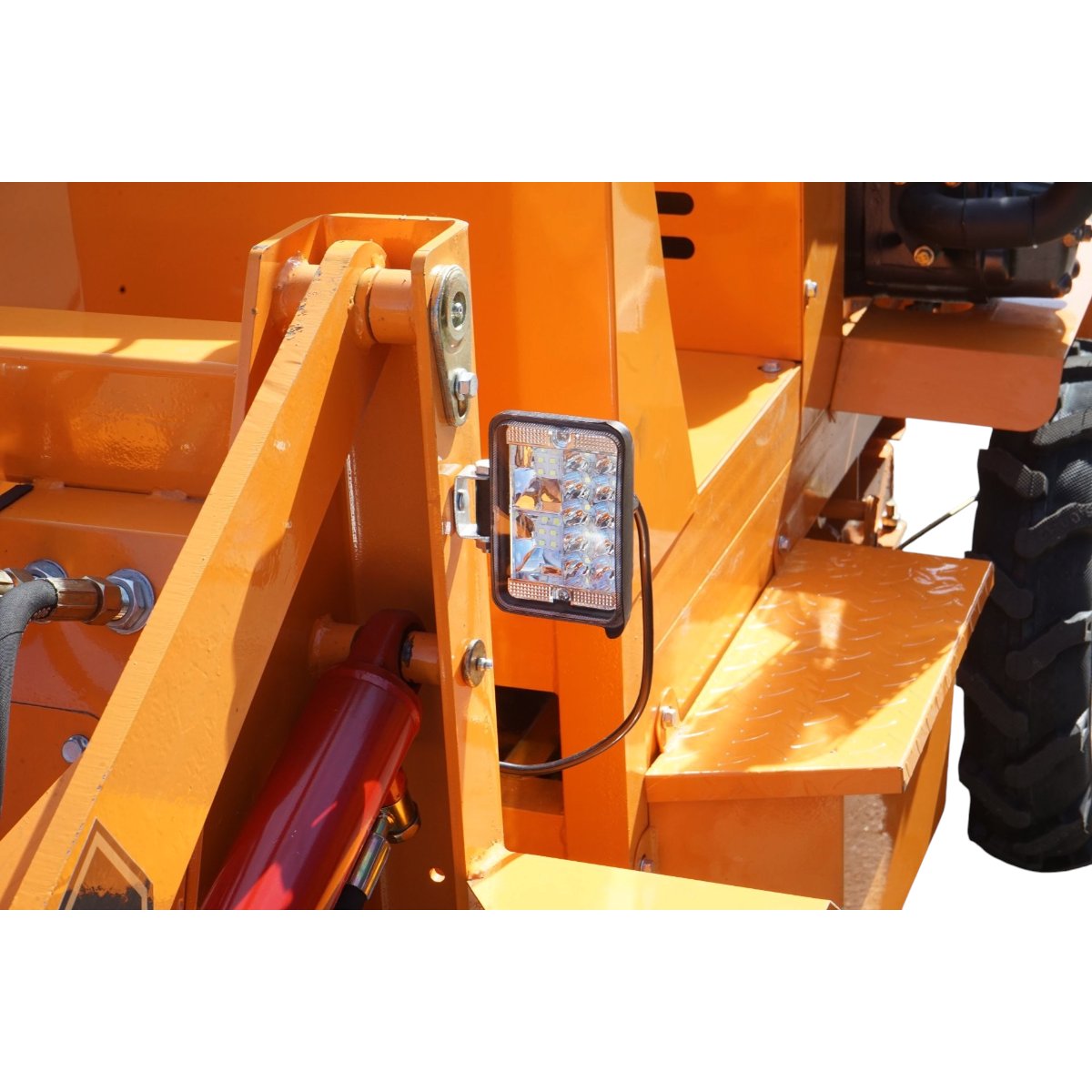 Mini incarcator frontal articulat 800kg 4x4, motor diesel 25CP, capacitate ridicare 400kg, latime cupa 1000mm THOR - imagine 13