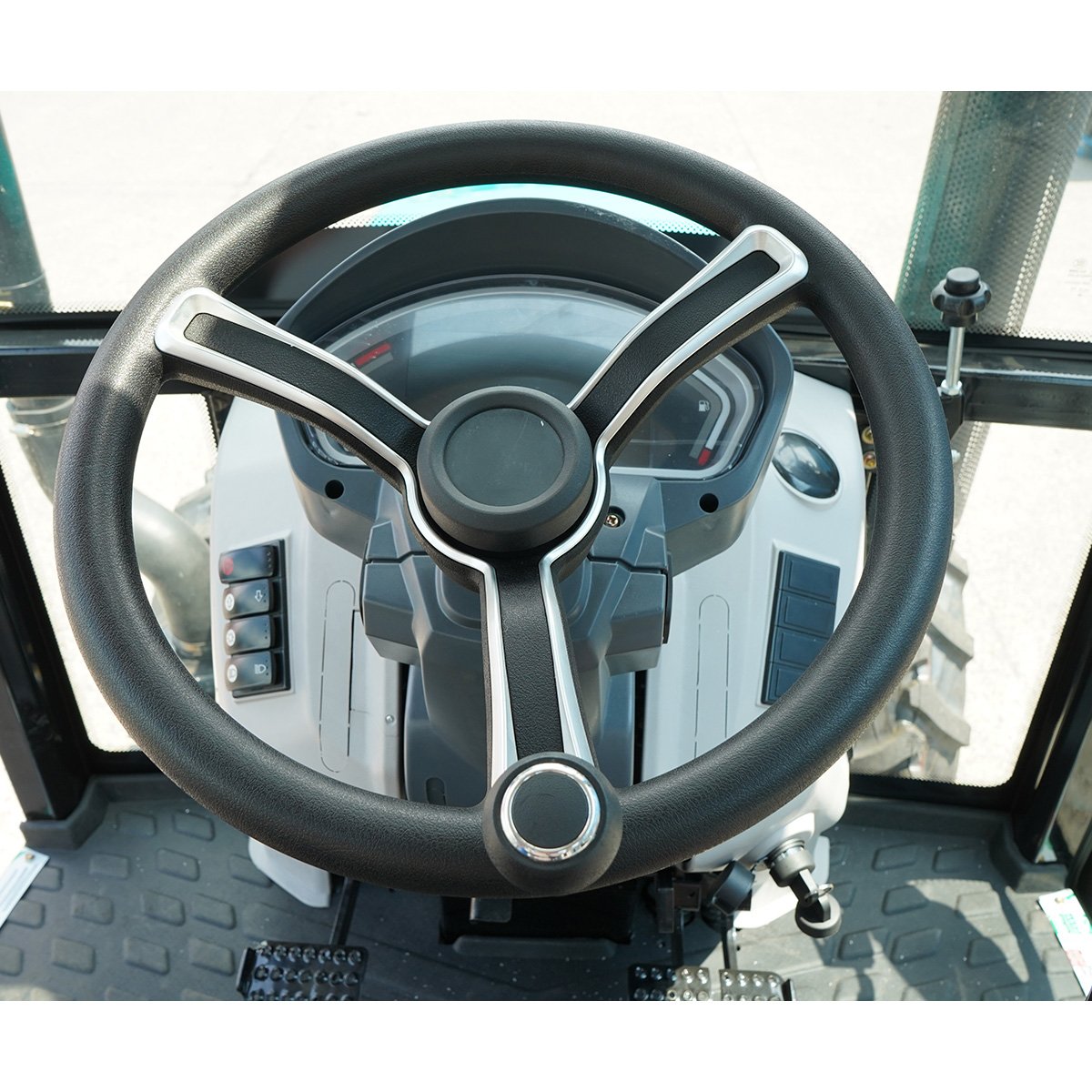 Tractor 60CP 4x4 cu cabina, motor YTO diesel, camere video, trapa KONIG 604 - imagine 15
