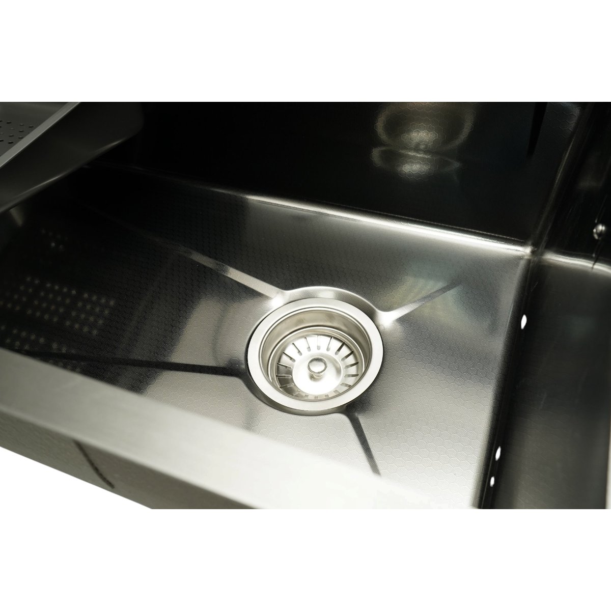 Chiuveta bucatarie multifunctionala din otel inoxidabil grafit mat PVD cu doua baterii, afisaj digital temperatura, doua cascade, dozator detergent, spalator pahare, scurgator, tava, tocator si accesorii incluse 75x46x22cm - imagine 13
