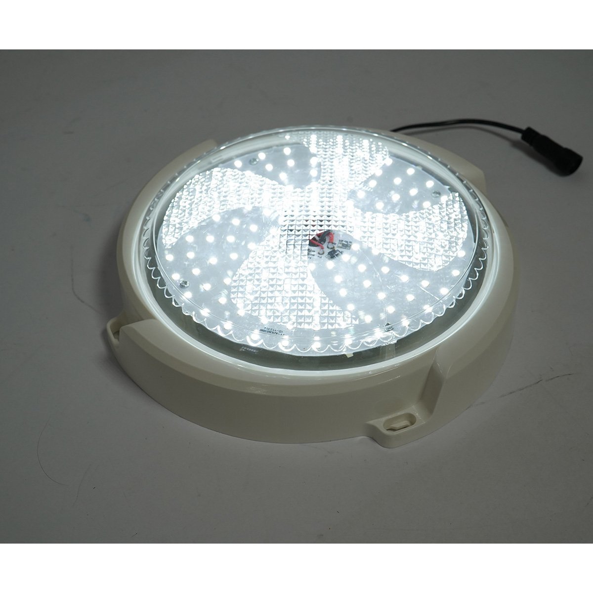 Plafoniera solara LED 200W, 6500K cu panou solar 12W, baterie LiFePO4 5400mAh, senzor miscare si telecomanda IP65 Breckner Germany - imagine 8